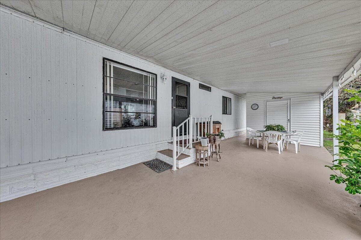 252 NW 53rd Court, Deerfield Beach, FL 33064 — photo 5 of 46