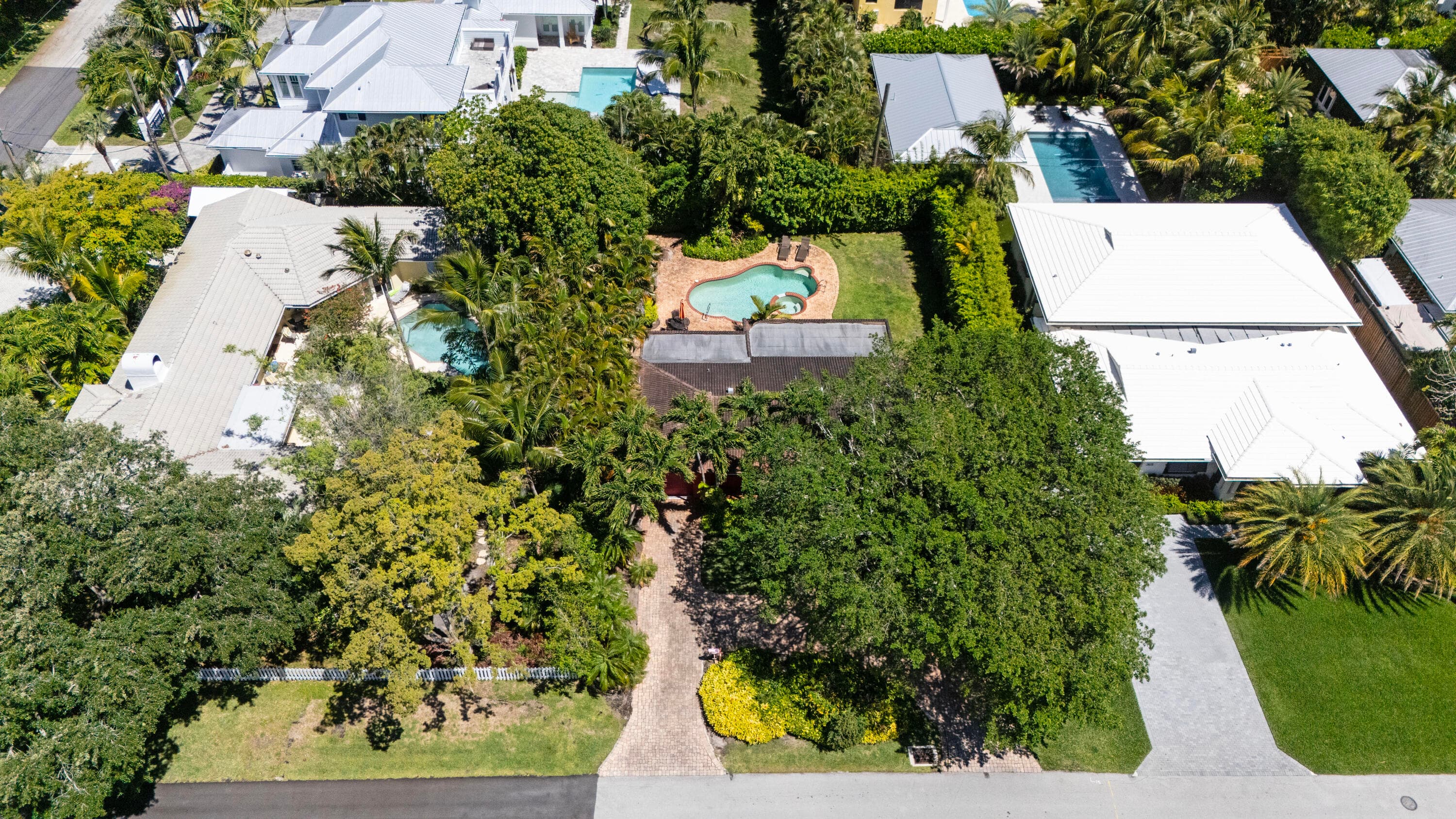 319 NW 17th Street, Delray Beach, FL 33444 — photo 2 of 4