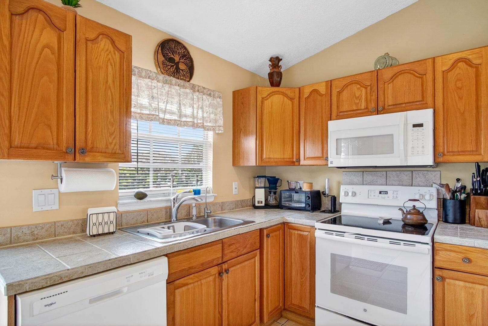 1146 SW Del Rio Boulevard, Port St. Lucie, FL 34953 — photo 9 of 24