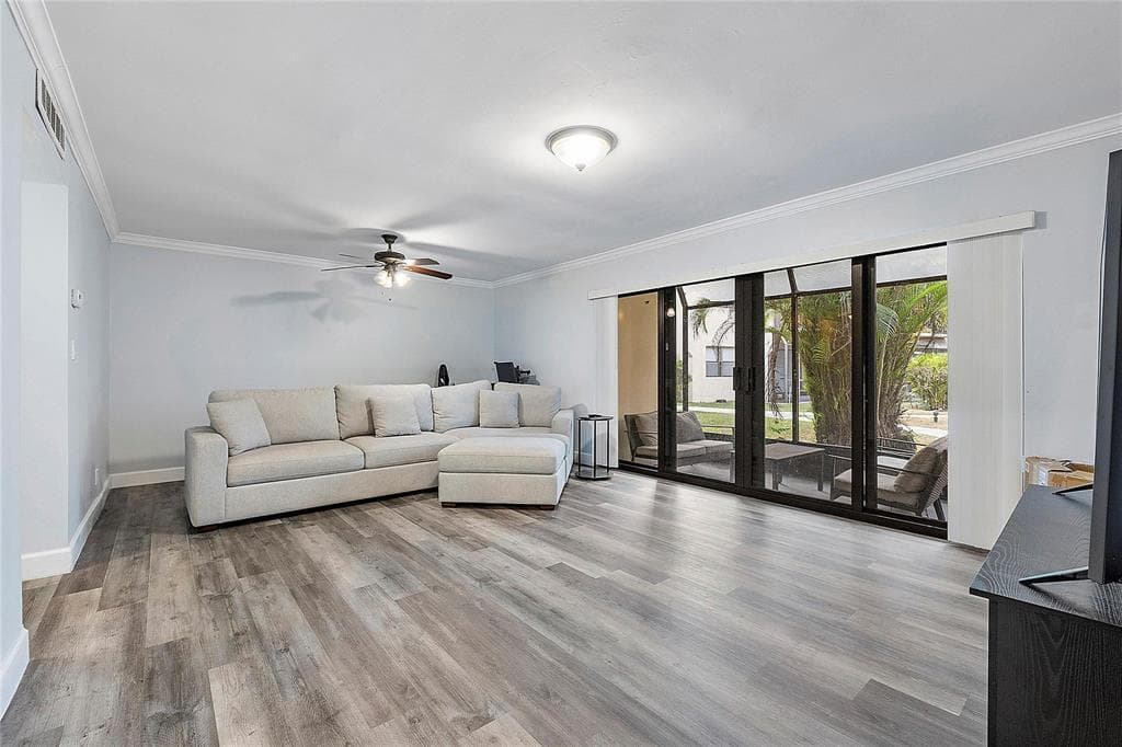 301 N Pine Island Road 107, Plantation, FL 33324 — photo 20 of 28