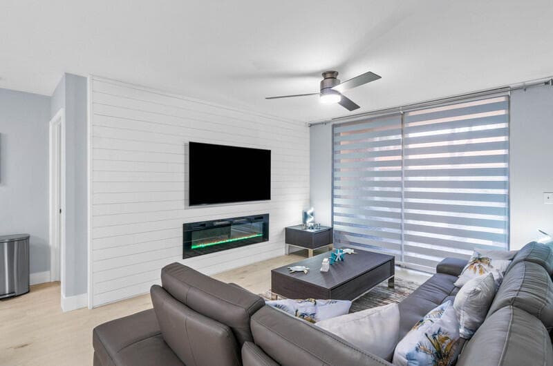 140 Yacht Club Way 107, Hypoluxo, FL 33462 — photo 1 of 34