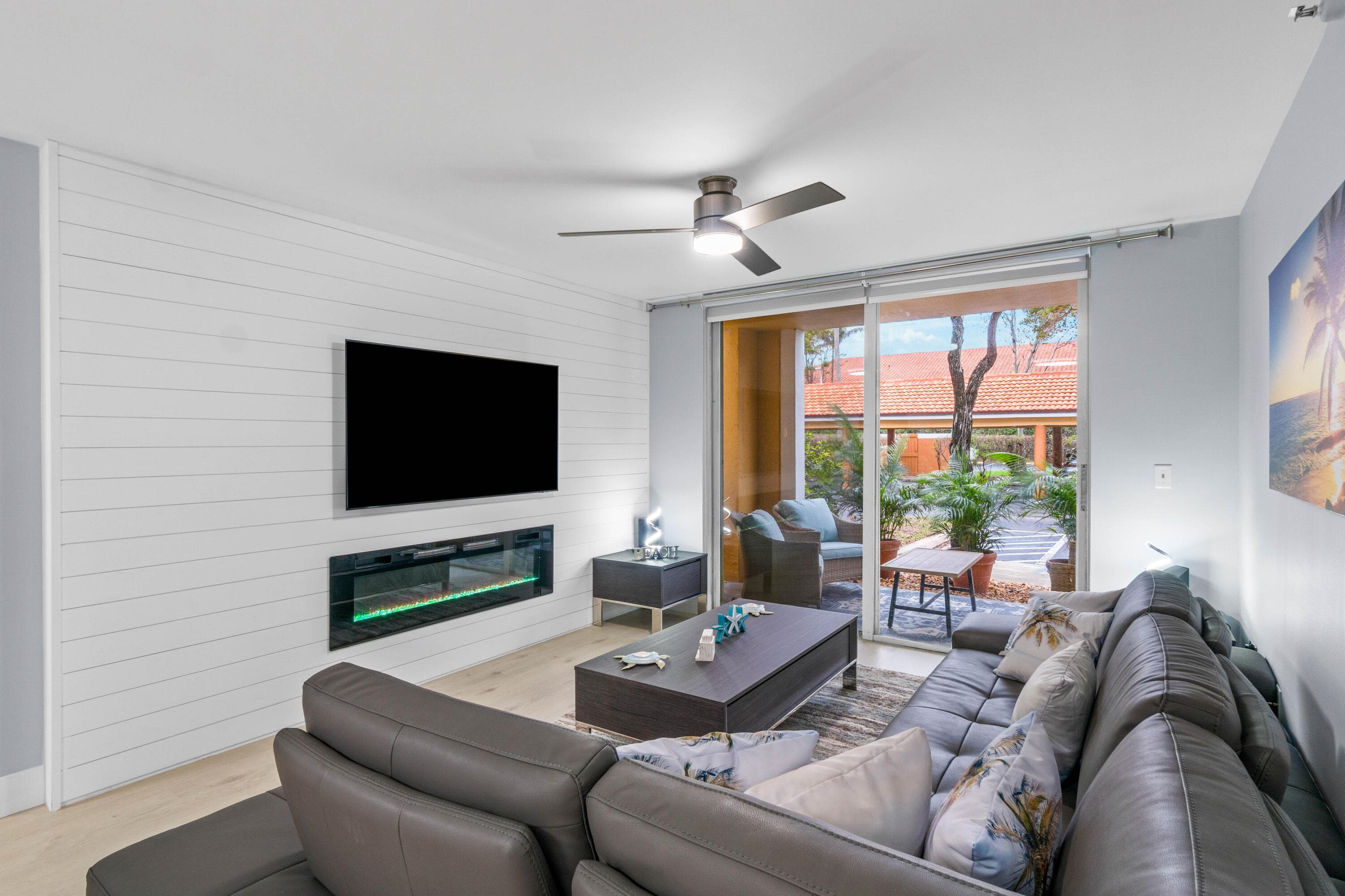 140 Yacht Club Way 107, Hypoluxo, FL 33462 — photo 10 of 34