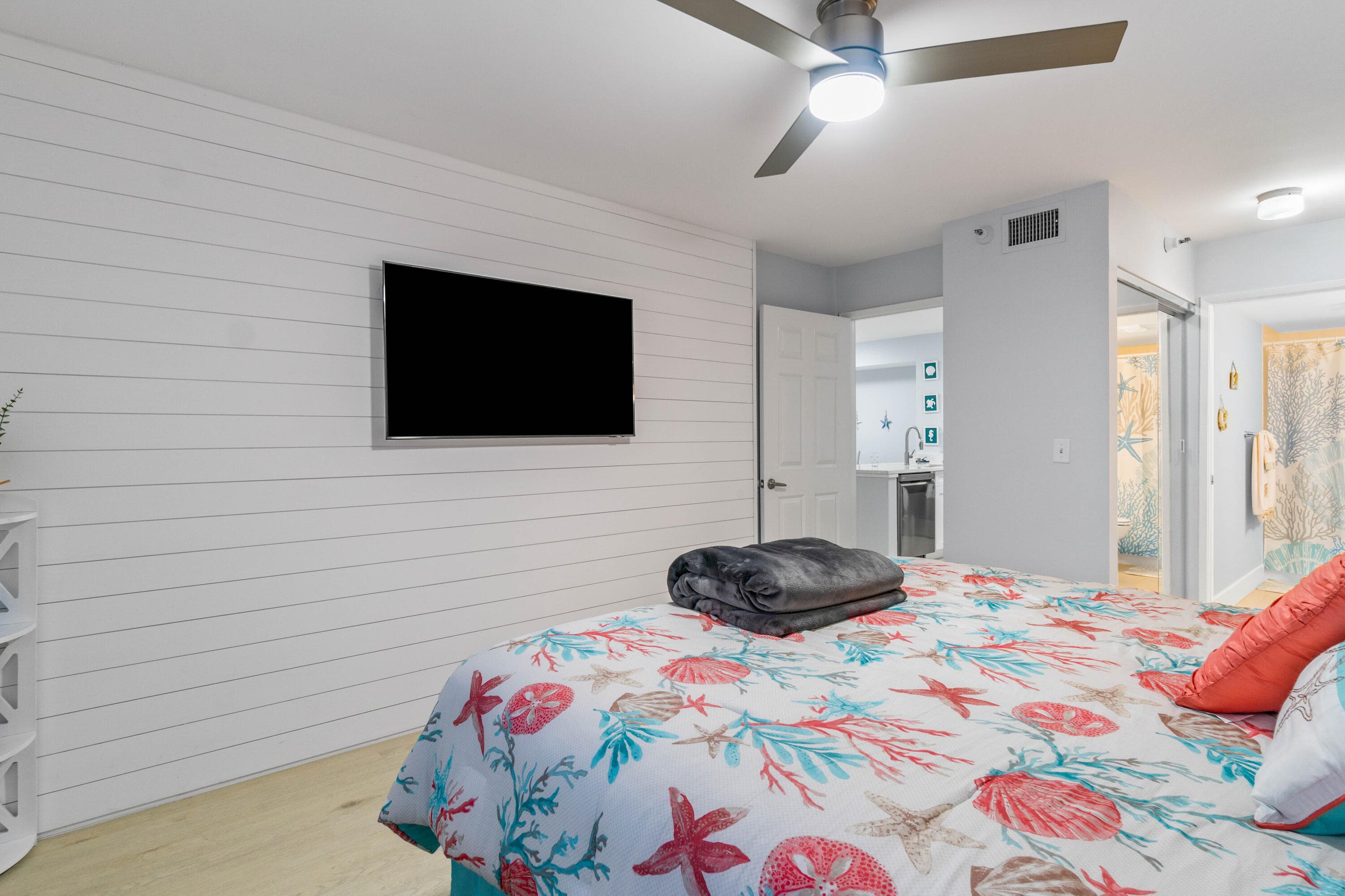 140 Yacht Club Way 107, Hypoluxo, FL 33462 — photo 12 of 34
