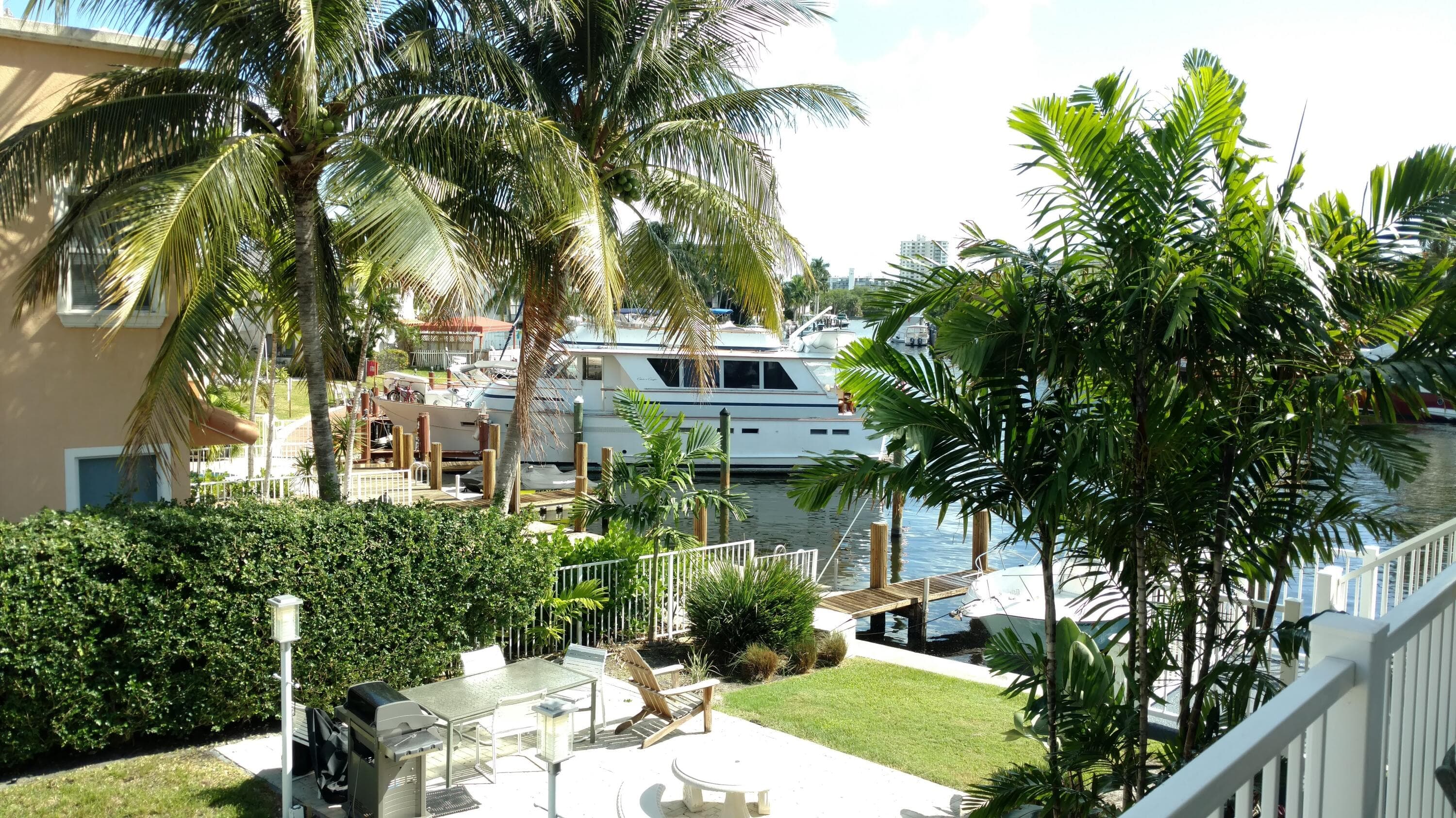 1354 Bayview Drive E, Fort Lauderdale, FL 33304 — photo 9 of 20