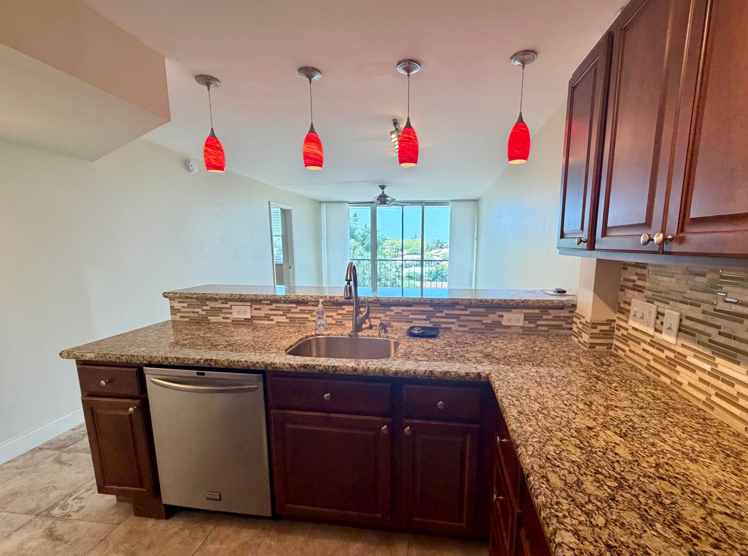 4501 NE 21 Avenue 402, Fort Lauderdale, FL 33308 — photo 8 of 18