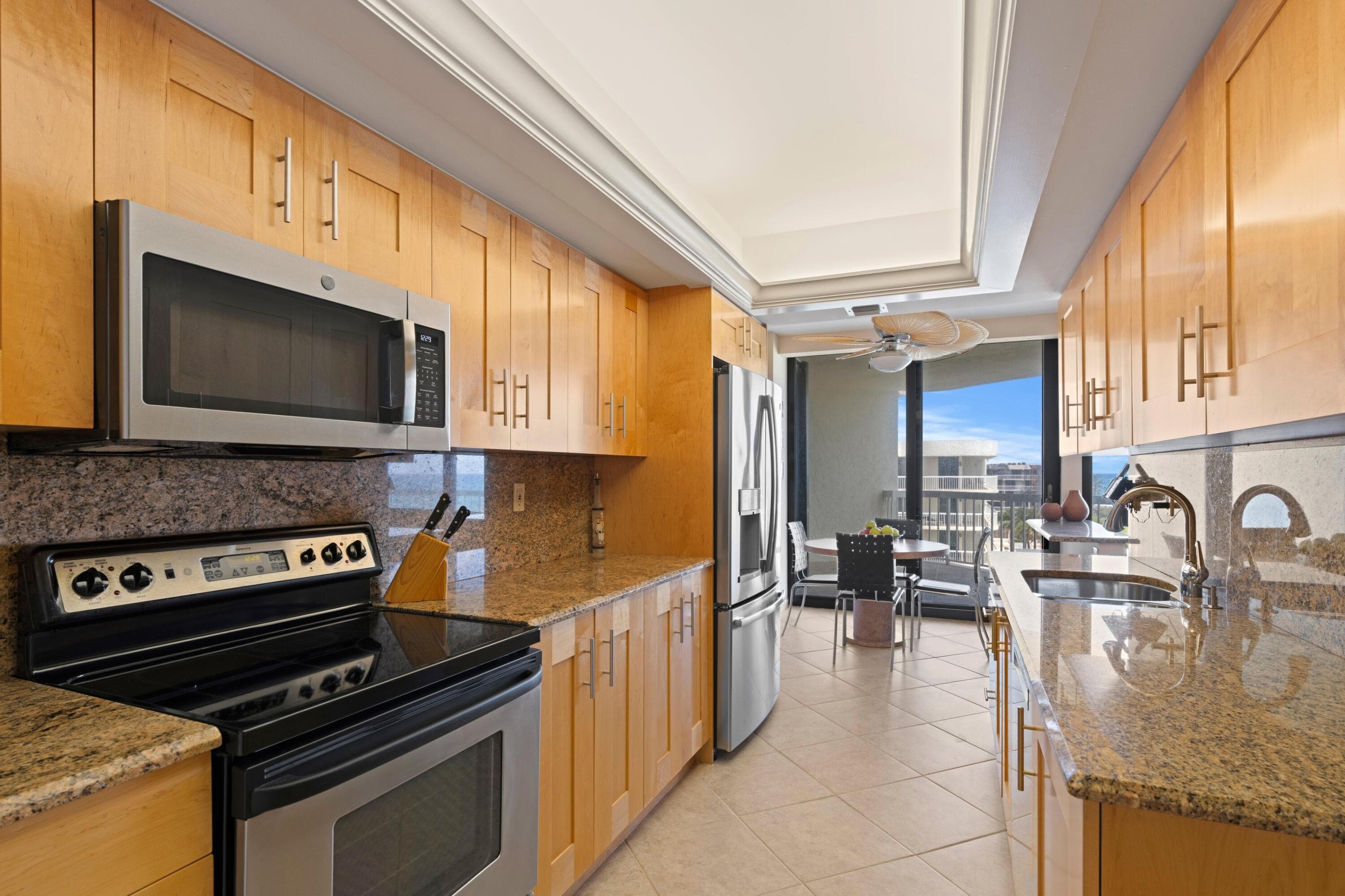 3300 S Ocean Boulevard 504s, Palm Beach, FL 33480 — photo 14 of 23