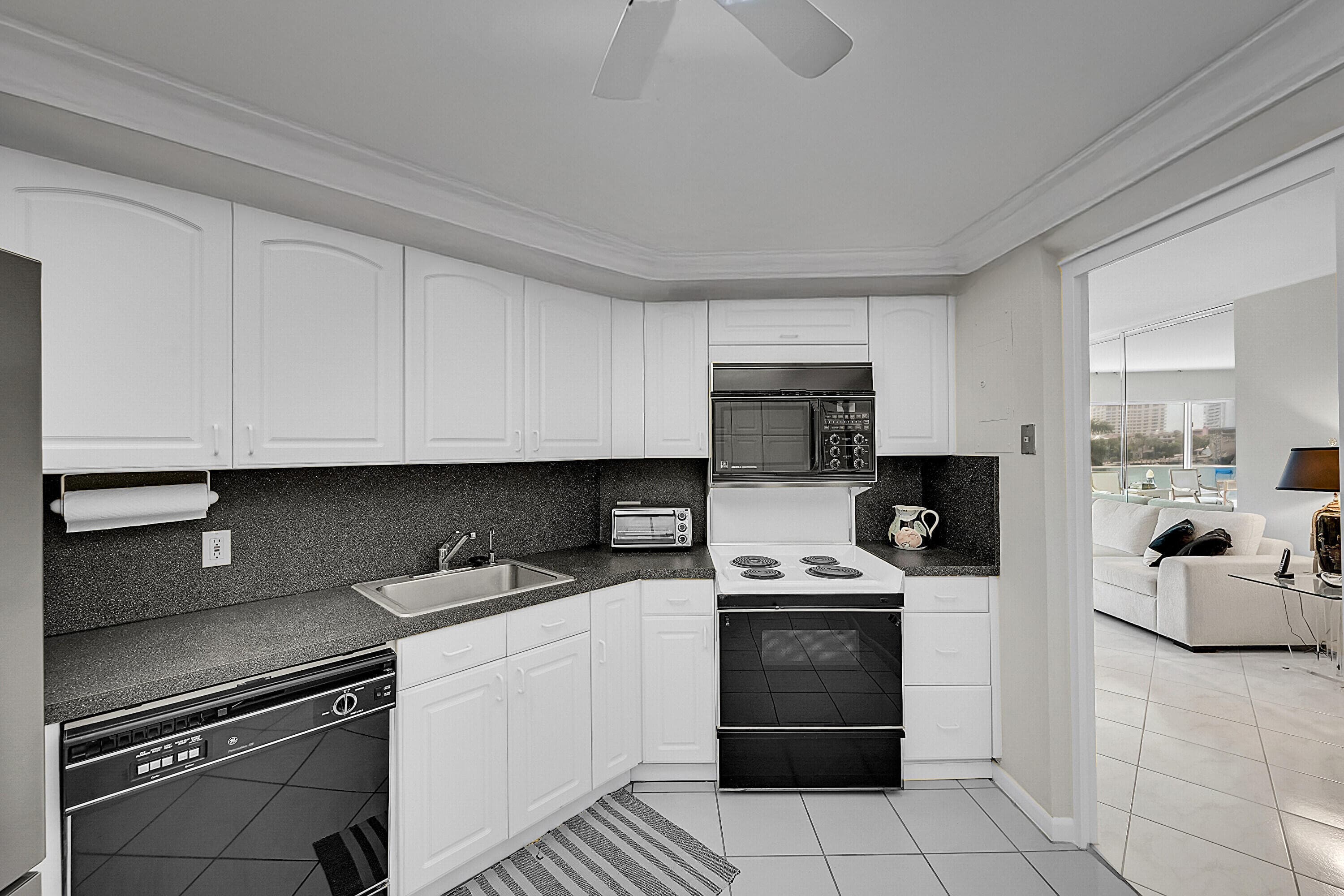 701 E Camino Real 4b, Boca Raton, FL 33432 — photo 17 of 35