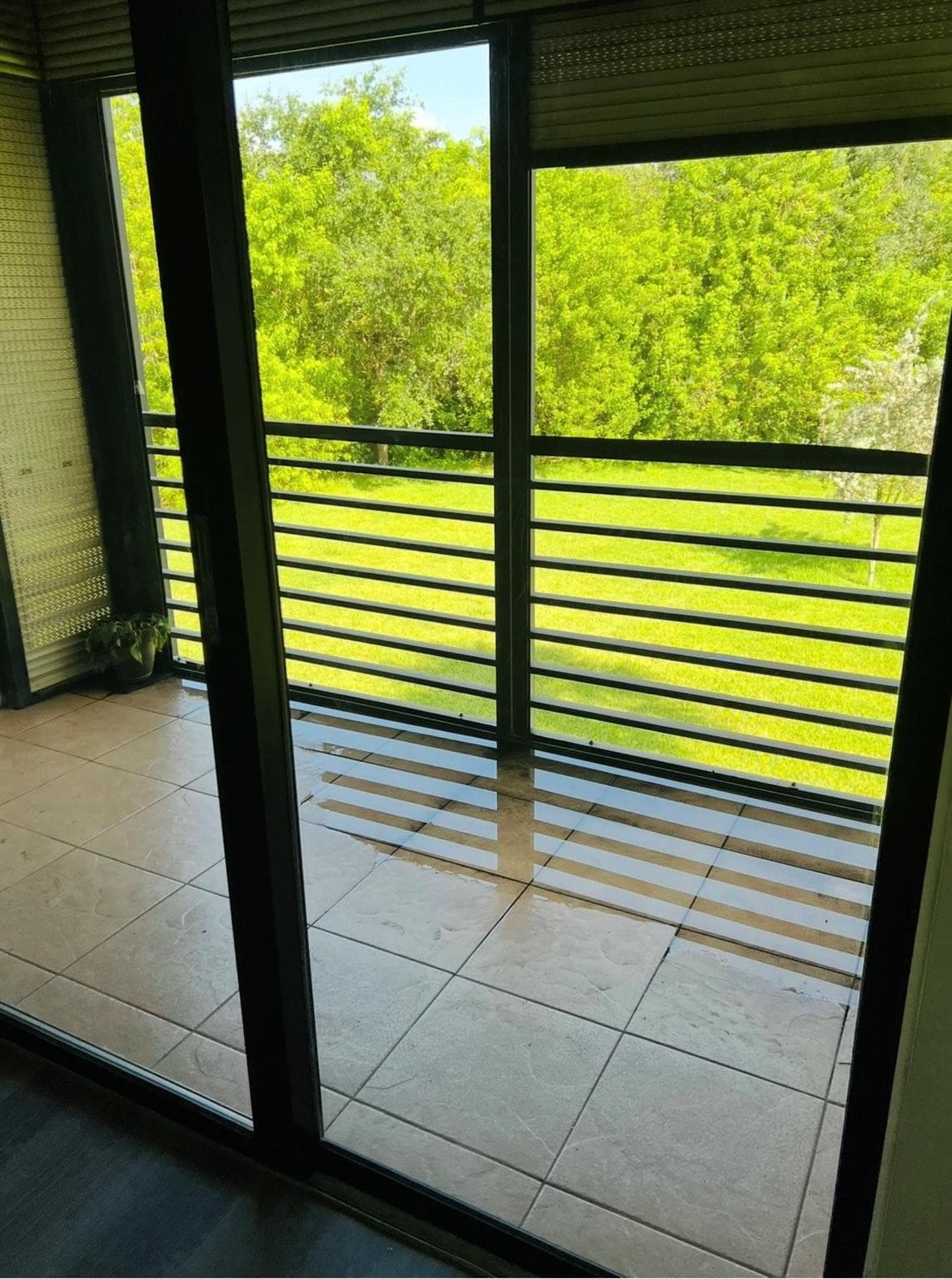 6301 N University Drive, Tamarac, FL 33321 — photo 1 of 17