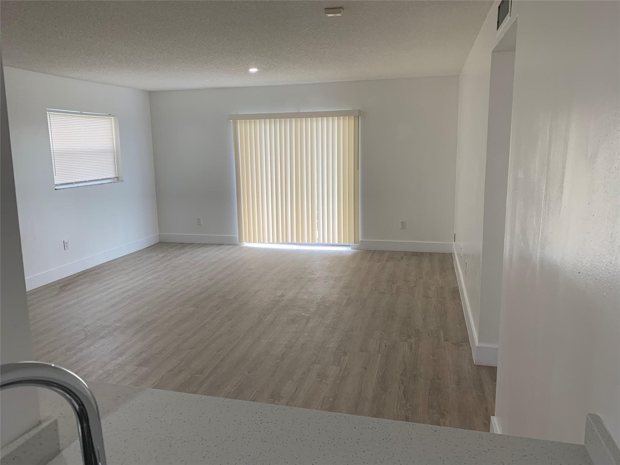 4121 Stirling Road 401, Dania Beach, FL 33314 — photo 4 of 8