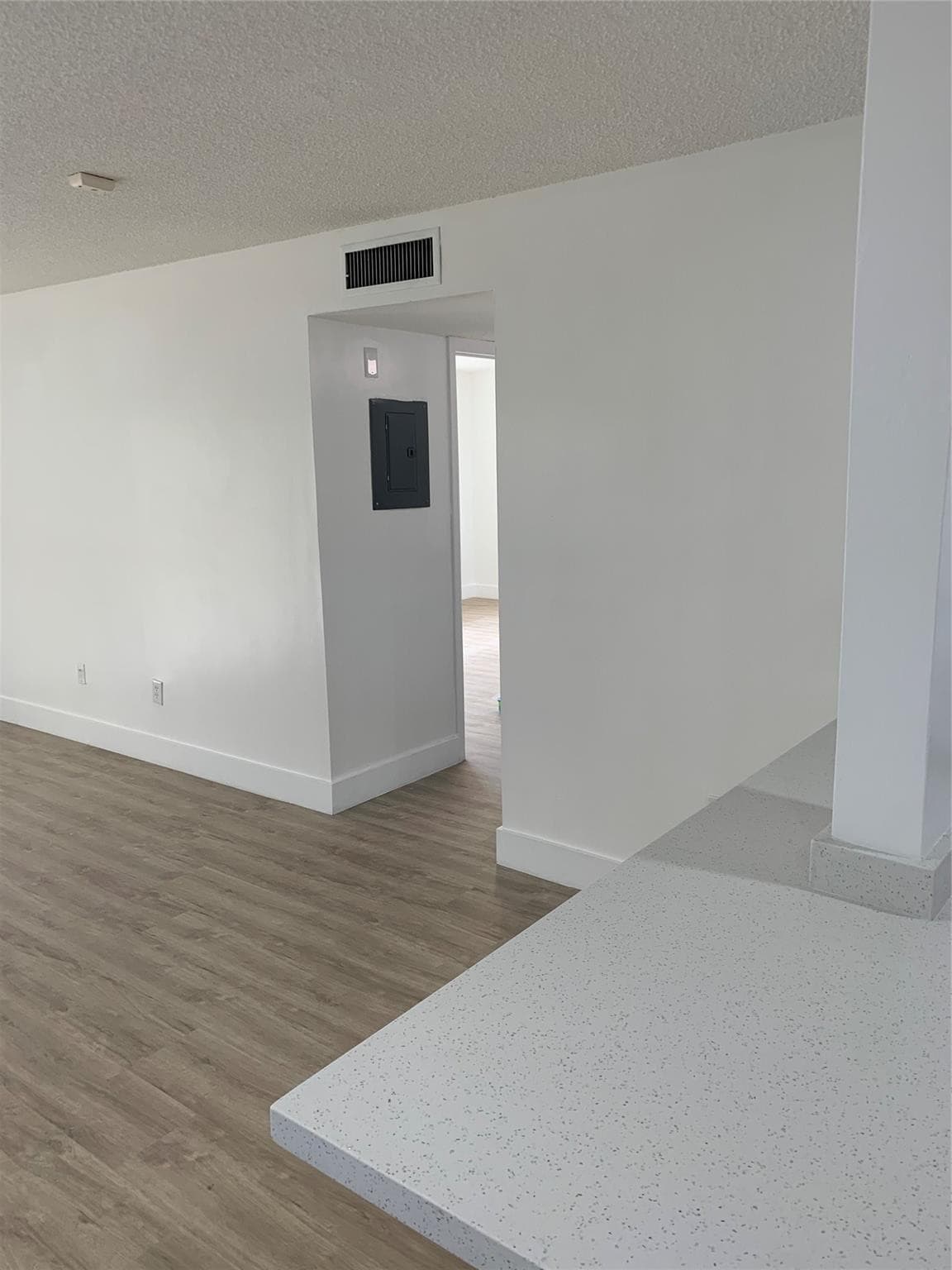 4121 Stirling Road 401, Dania Beach, FL 33314 — photo 5 of 8