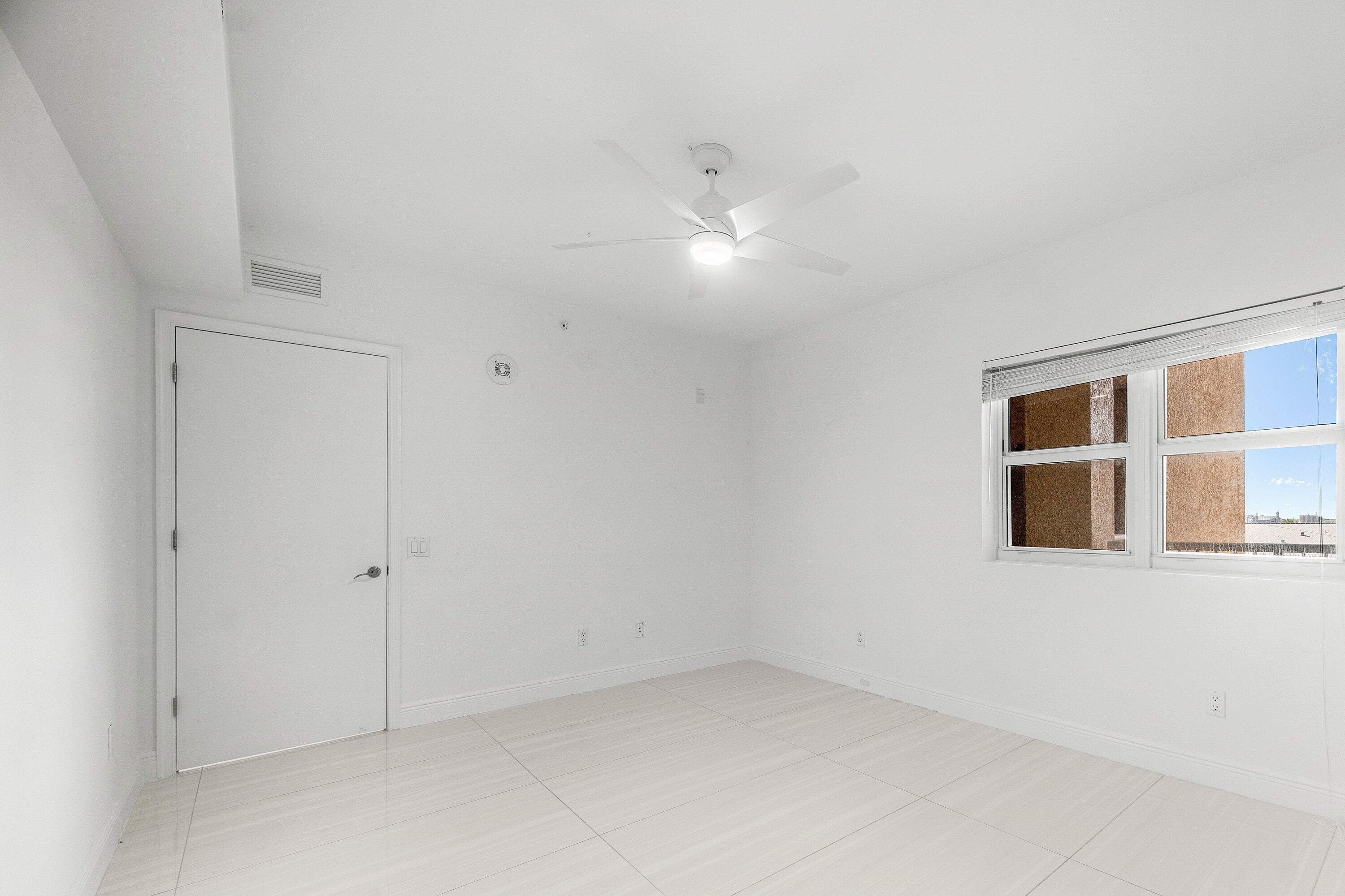2650 Lake Shore Drive 1005, Riviera Beach, FL 33404 — photo 18 of 52