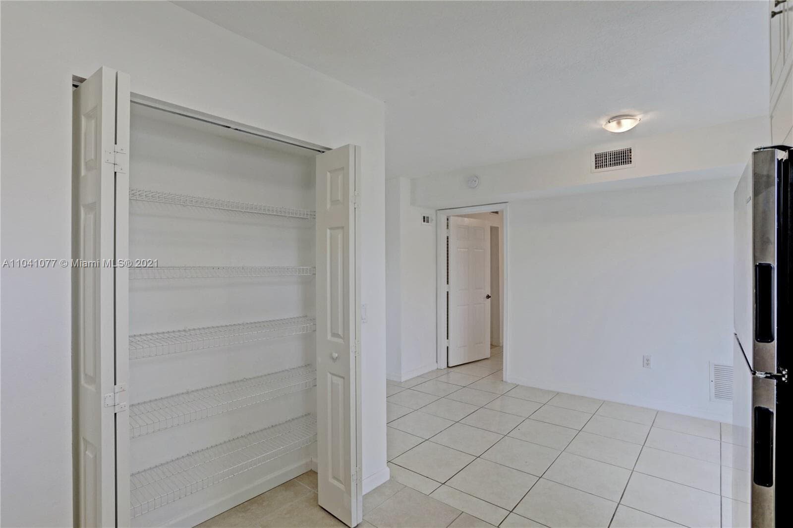 3810 N Jog Road 106, West Palm Beach, FL 33411 — photo 12 of 13