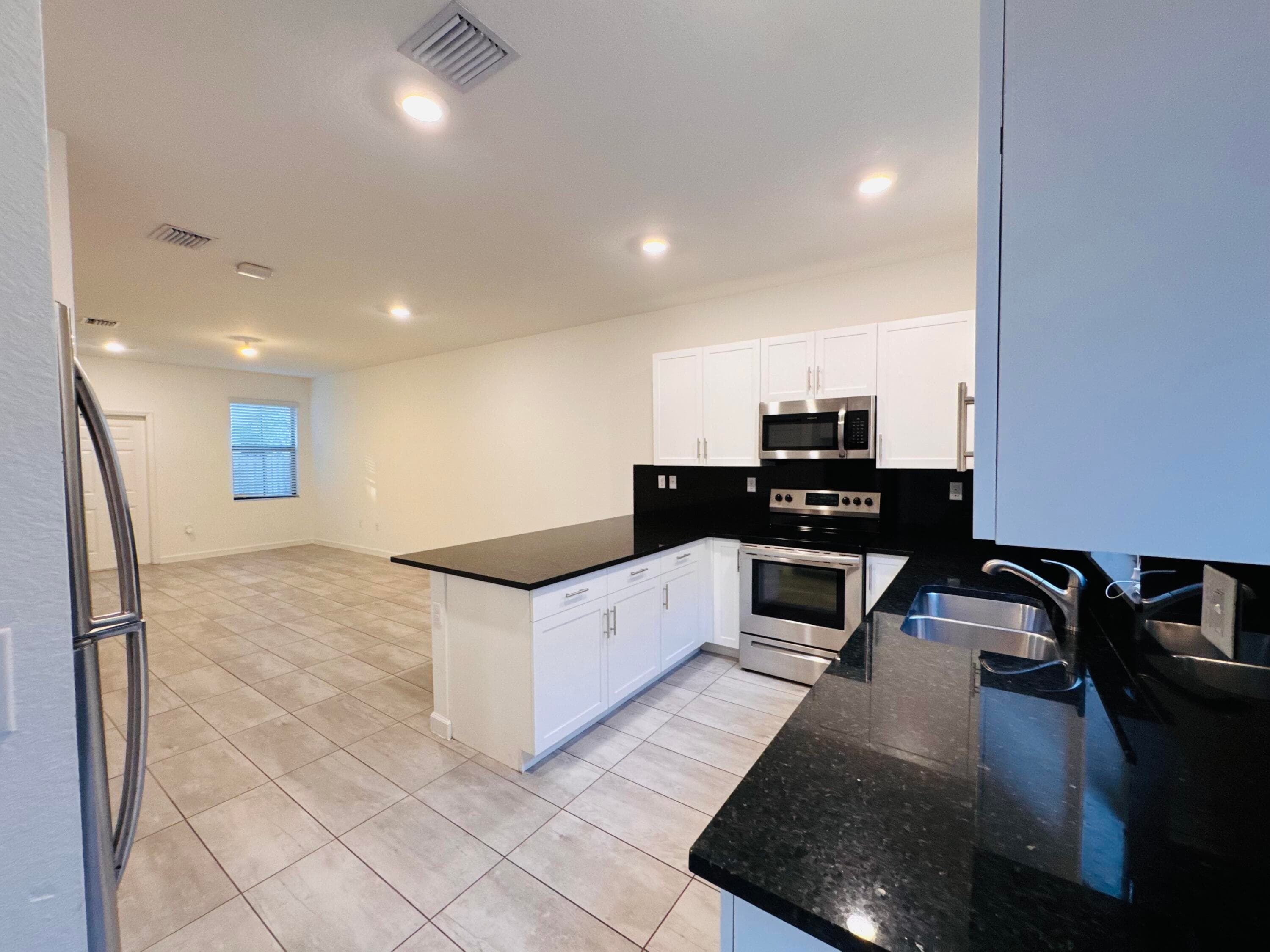 1606 SW 28th Court, Fort Lauderdale, FL 33315 — photo 2 of 31