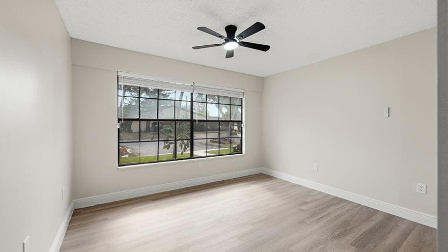 2260 Plum Court, Pembroke Pines, FL 33026 — photo 21 of 33