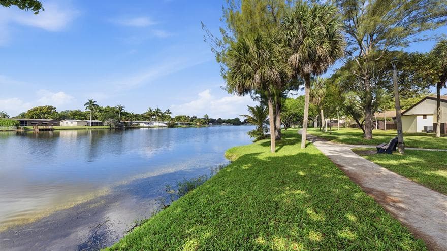 2260 Plum Court, Pembroke Pines, FL 33026 — photo 32 of 33