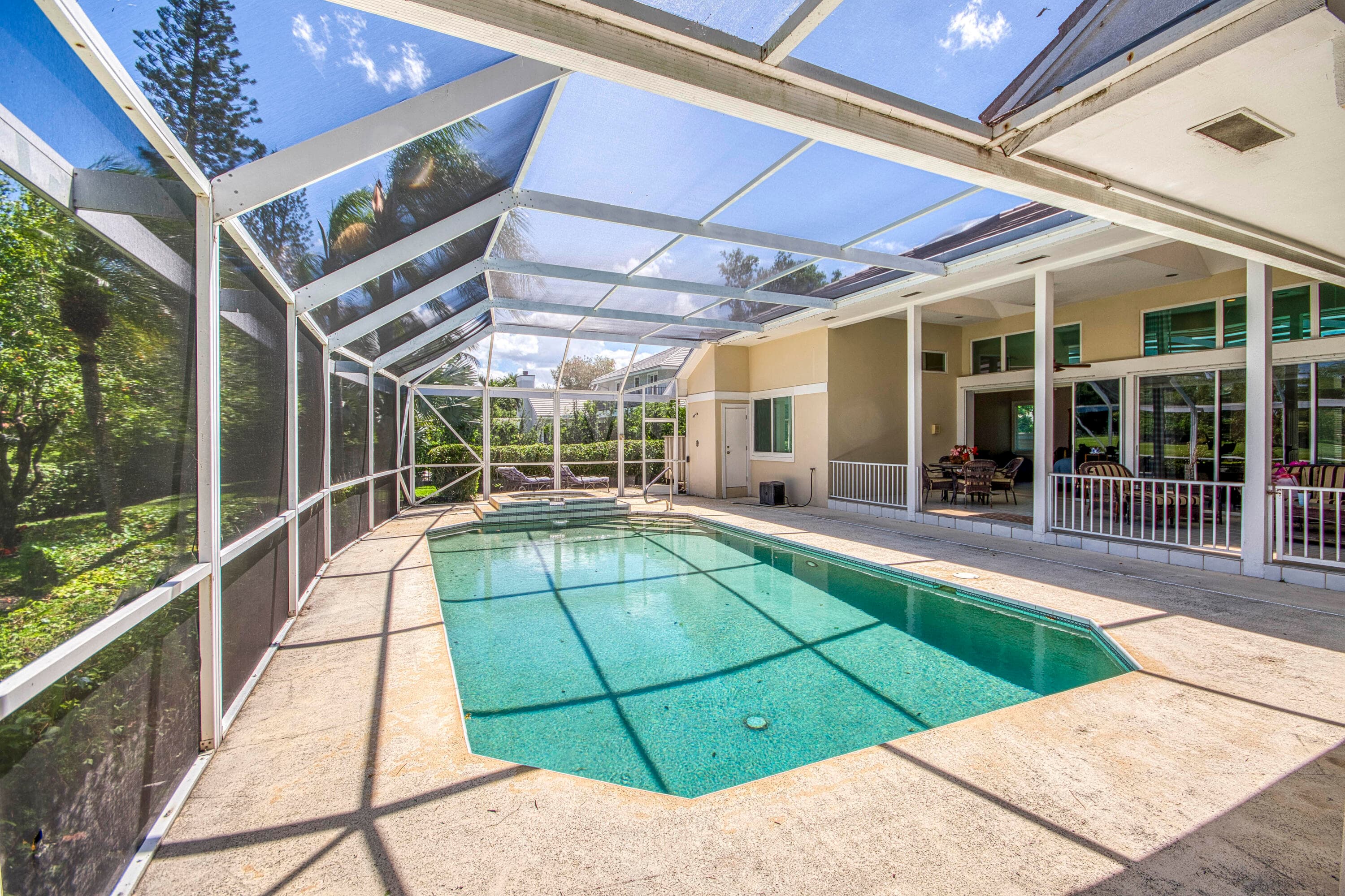 185 Thornton Drive, Palm Beach Gardens, FL 33418 — photo 37 of 54
