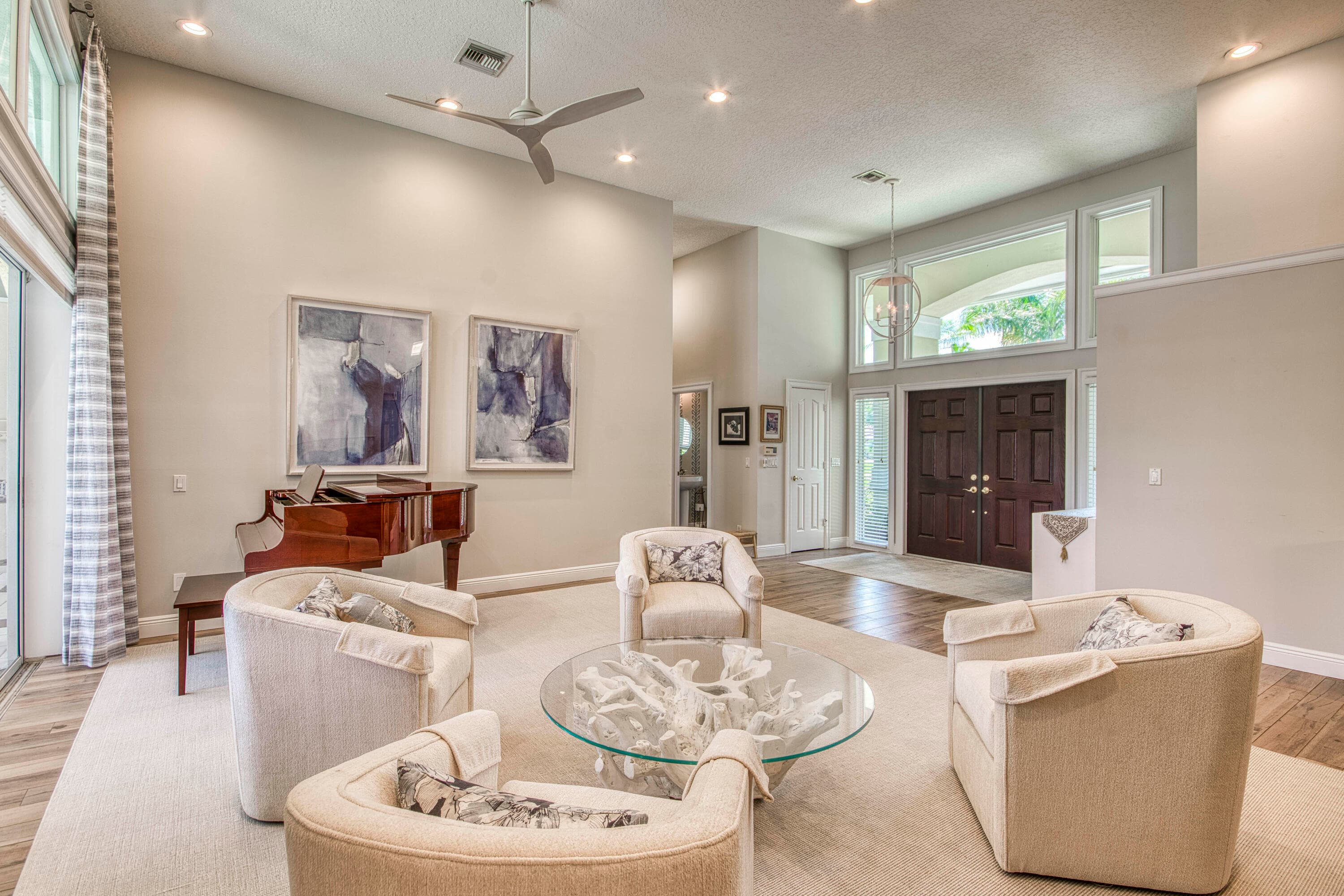 185 Thornton Drive, Palm Beach Gardens, FL 33418 — photo 10 of 54