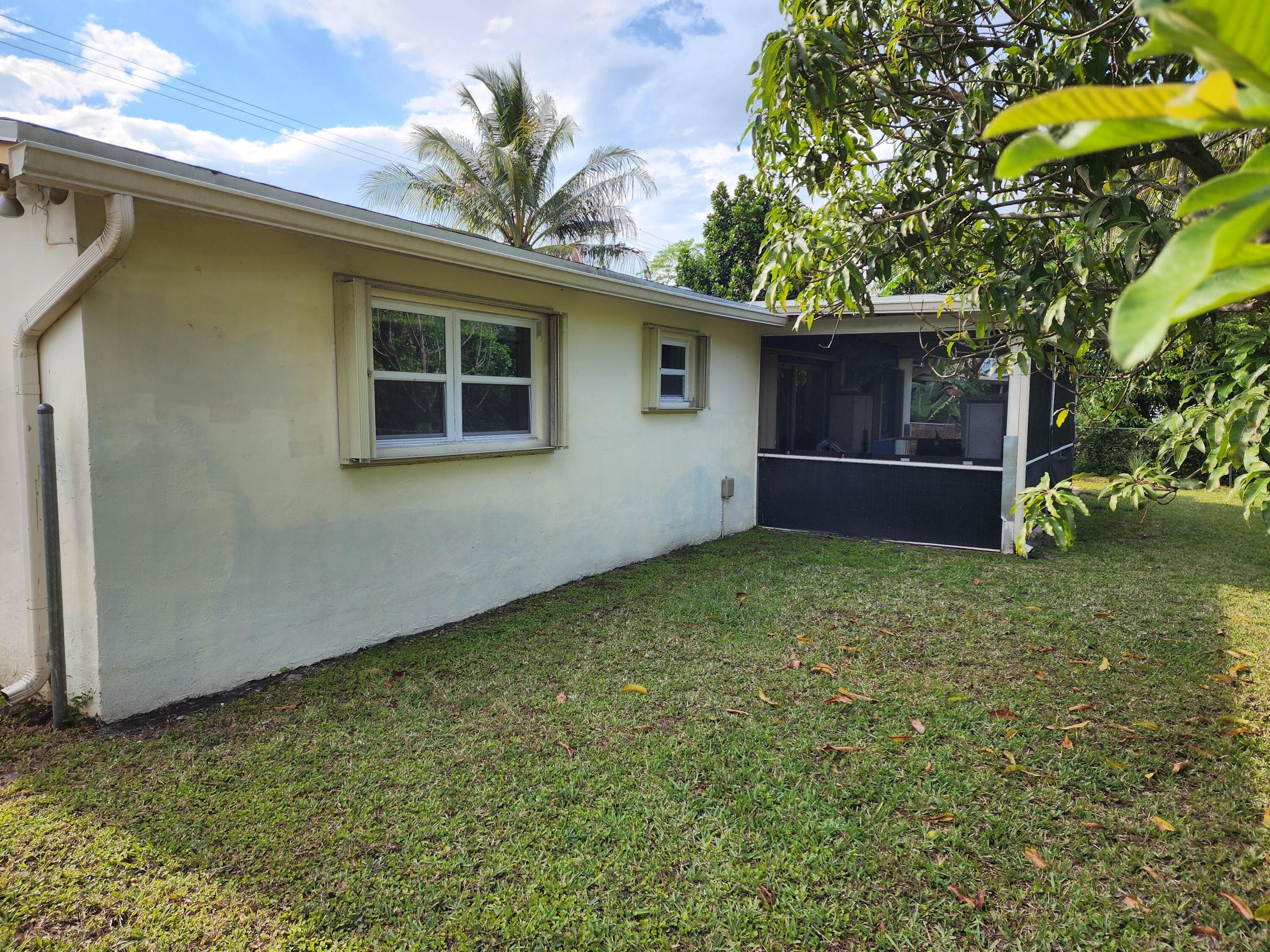 2330 NW 47th Avenue, Lauderhill, FL 33313 — photo 21 of 23