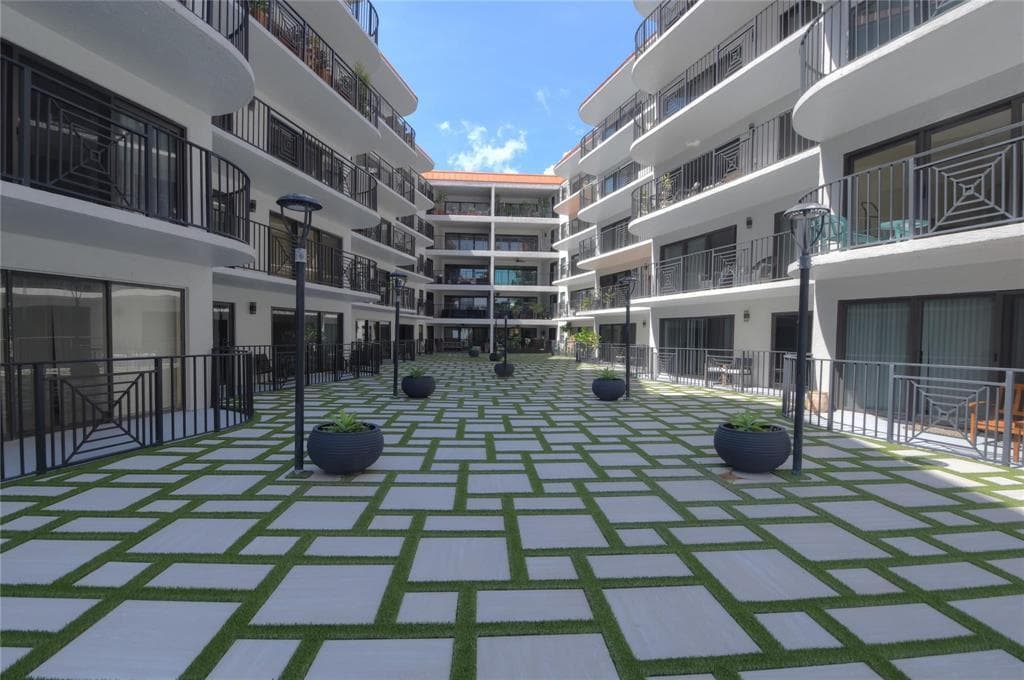 2029 N Ocean Boulevard 209, Fort Lauderdale, FL 33305 — photo 4 of 14