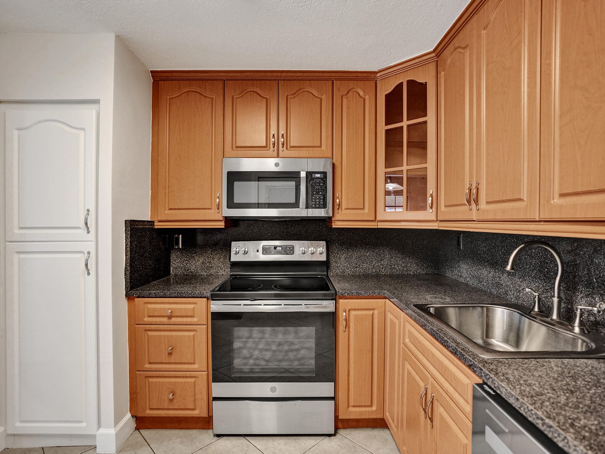 3747 E Valley Green Drive 76, Davie, FL 33328 — photo 8 of 38