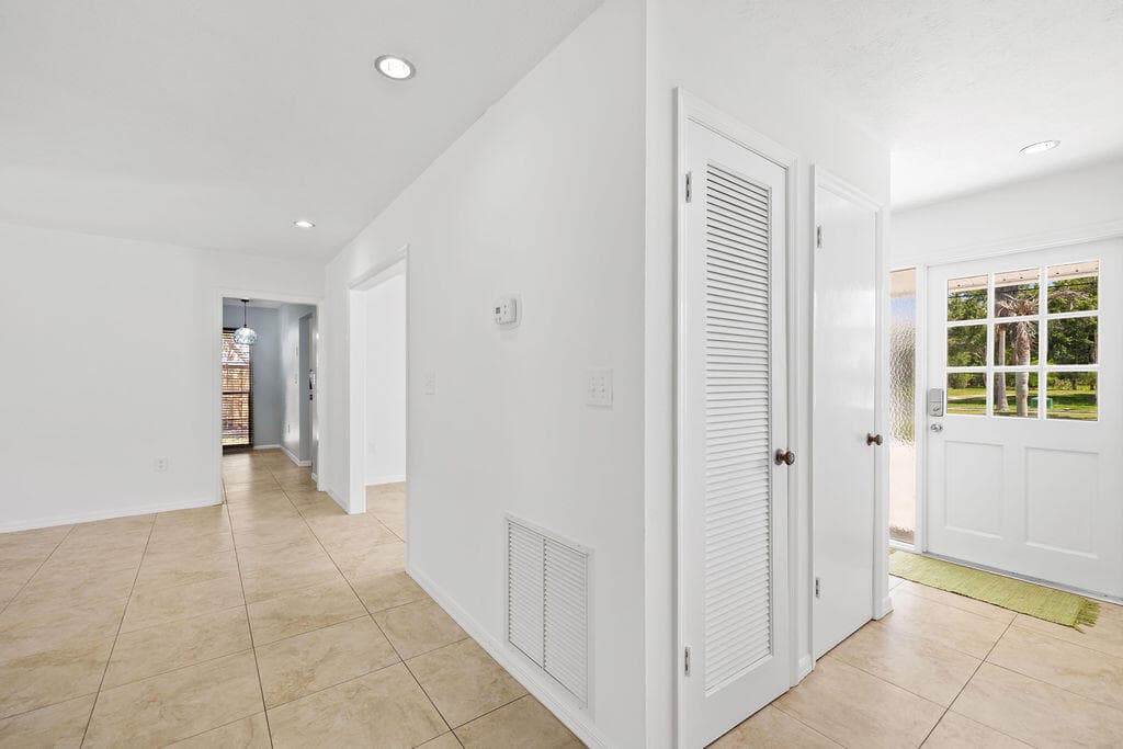 320 Chamberlain Boulevard, Fort Pierce, FL 34946 — photo 16 of 61