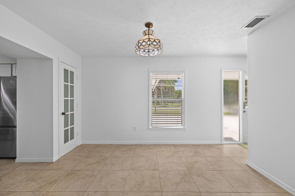 320 Chamberlain Boulevard, Fort Pierce, FL 34946 — photo 18 of 61