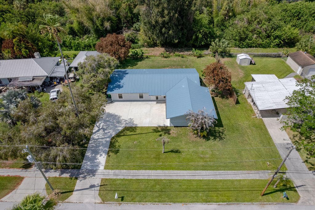 320 Chamberlain Boulevard, Fort Pierce, FL 34946 — photo 45 of 61