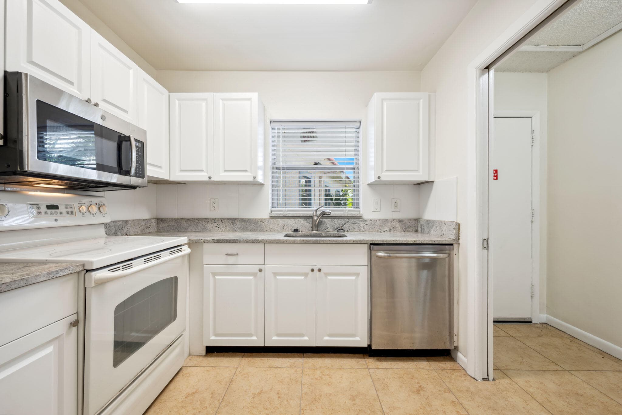 308 Southwind Court 6, North Palm Beach, FL 33408 — photo 12 of 24
