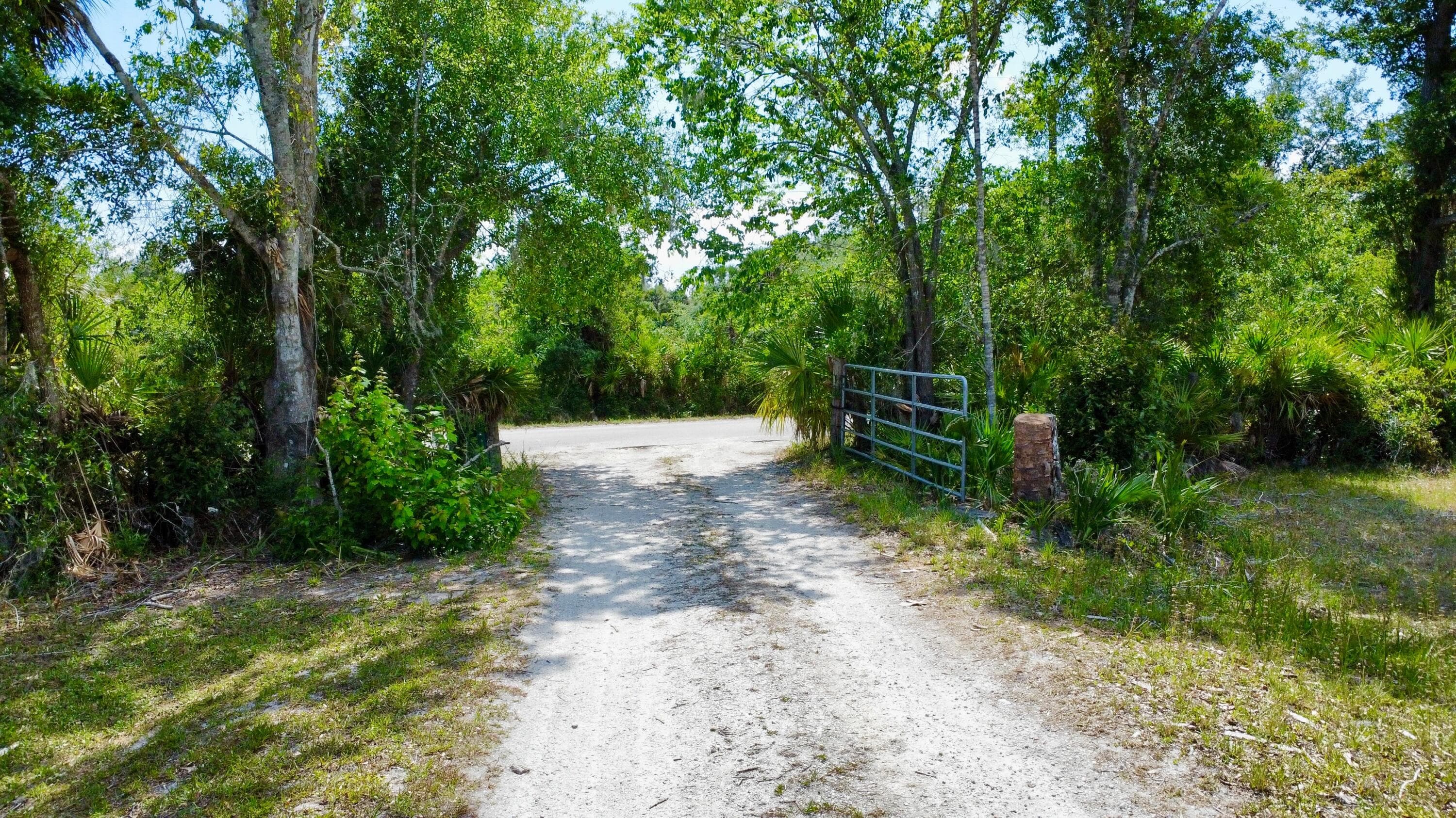 17135 NW 190th Road, Okeechobee, FL 34972 — photo 3 of 21