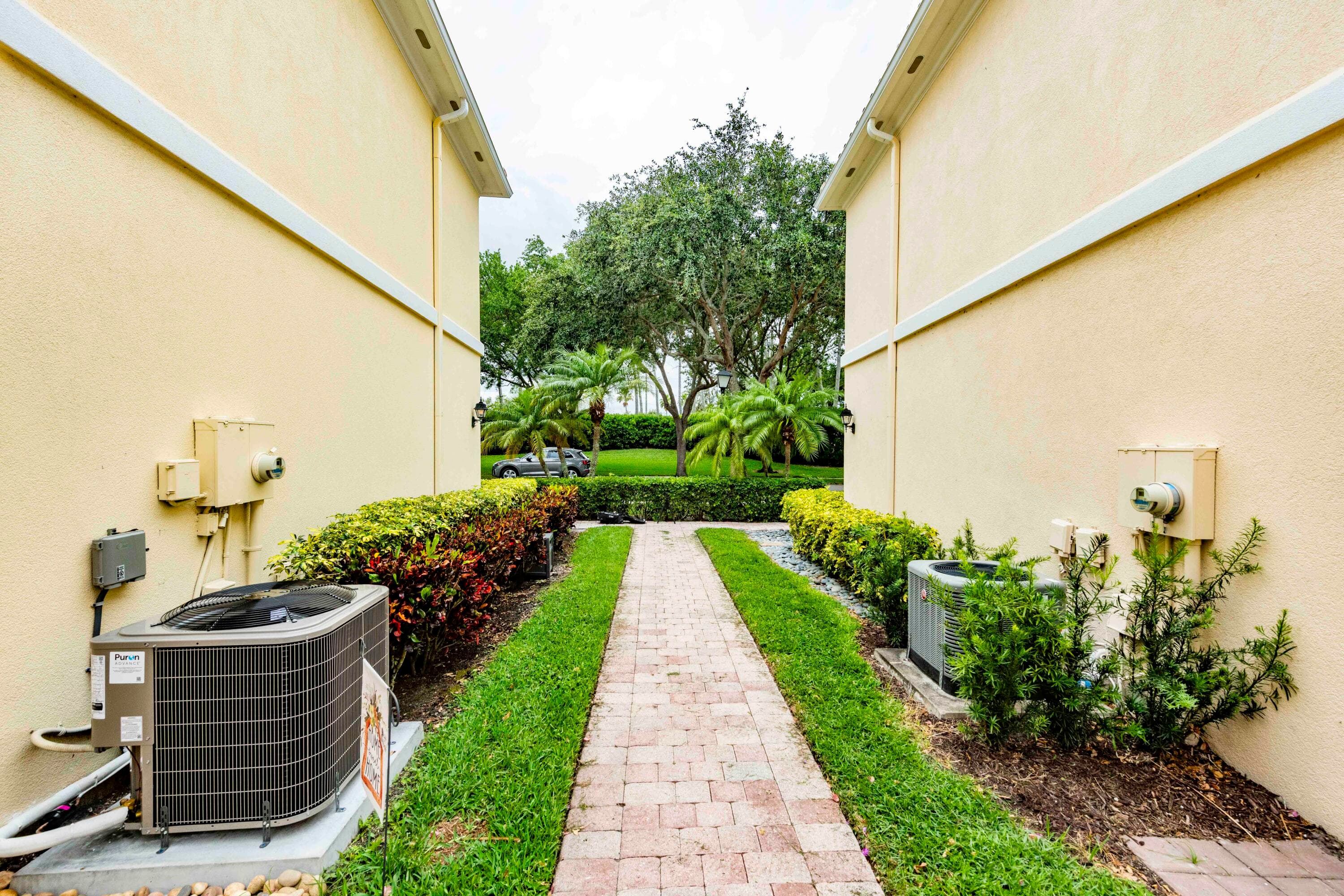154 Santa Barbara Way, Palm Beach Gardens, FL 33410 — photo 49 of 72