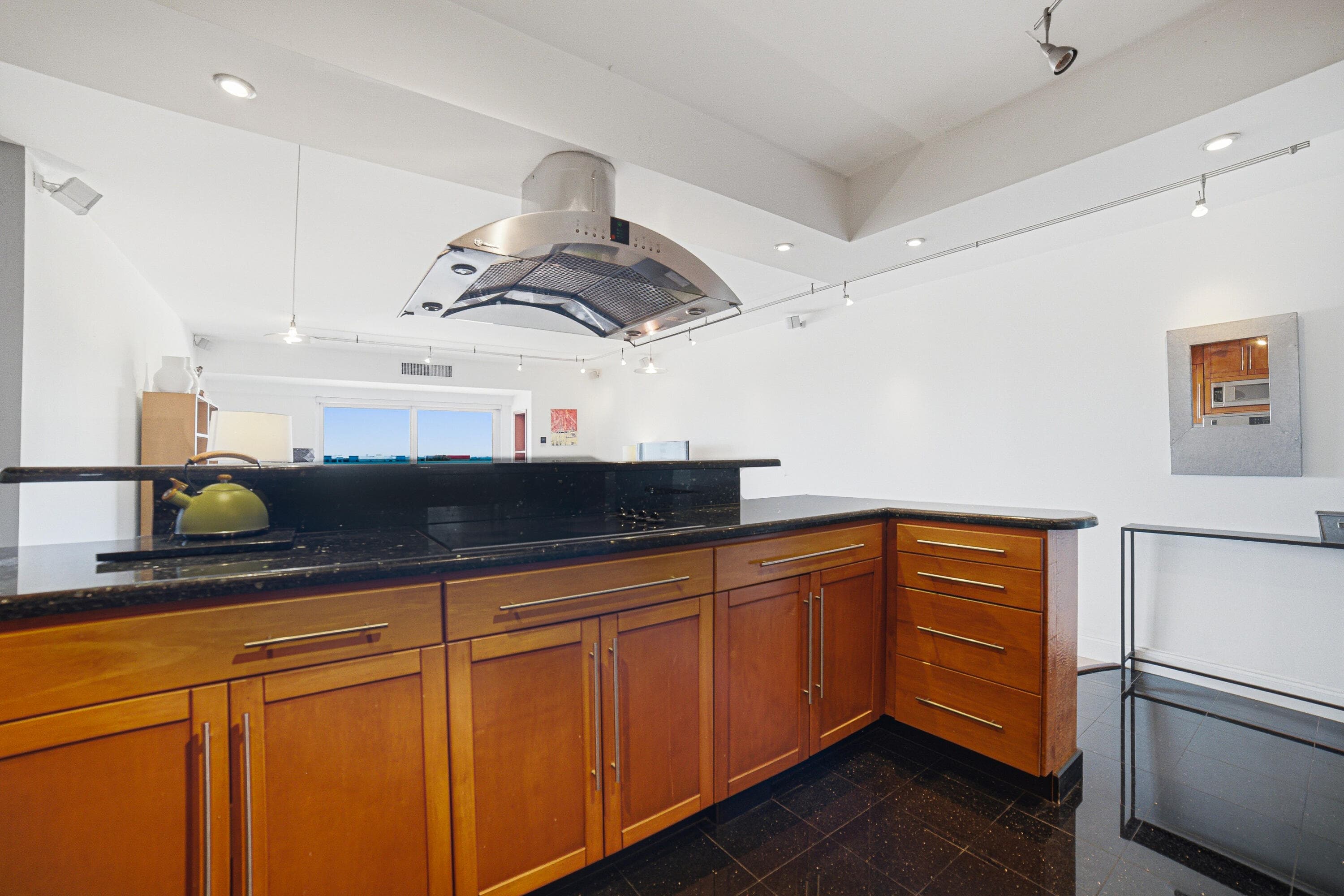1625 SE 10th Avenue Unit 905, Fort Lauderdale, FL 33316 — photo 4 of 34