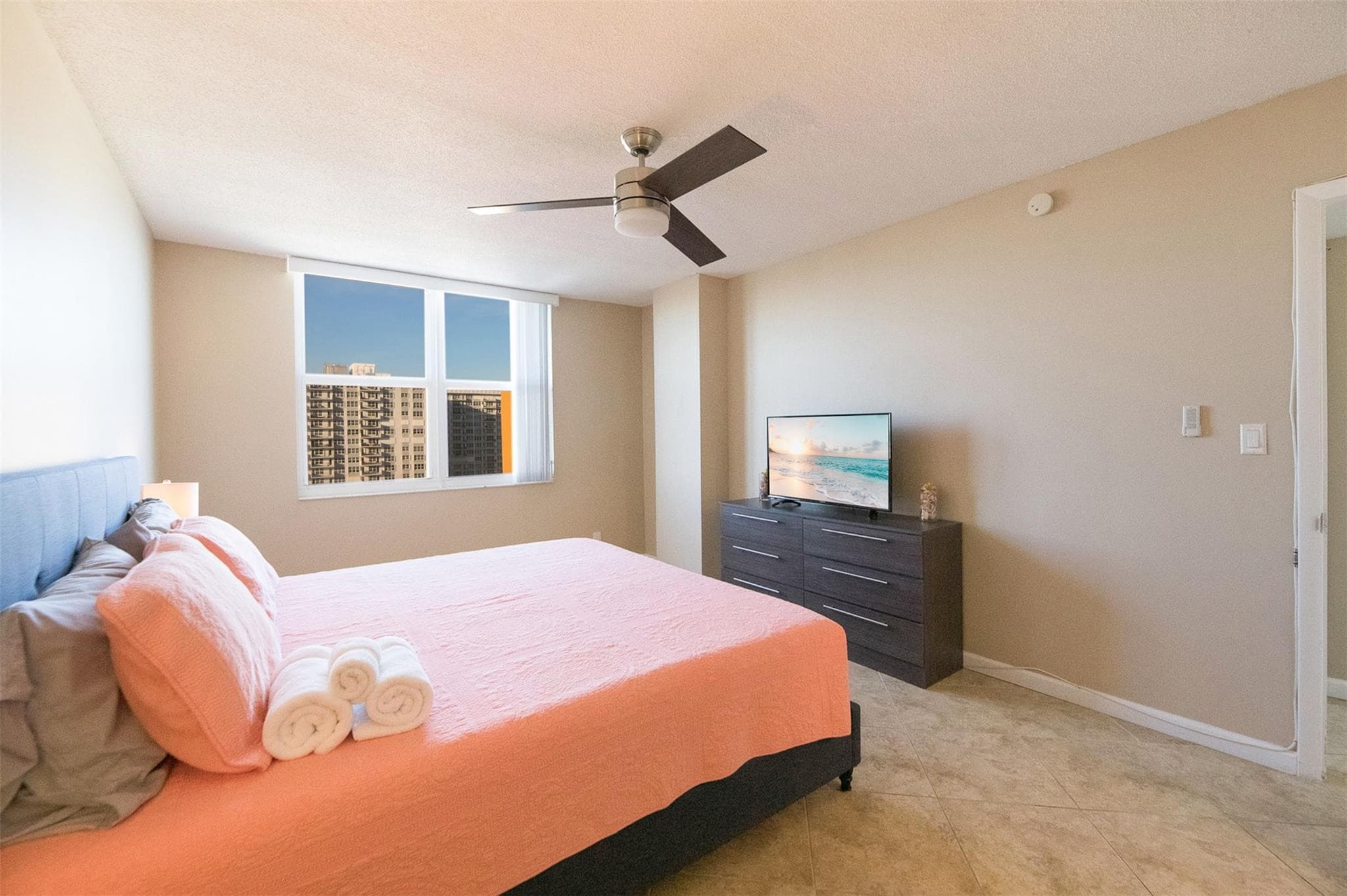 305 N Pompano Beach Boulevard 1403, Pompano Beach, FL 33062 — photo 19 of 56
