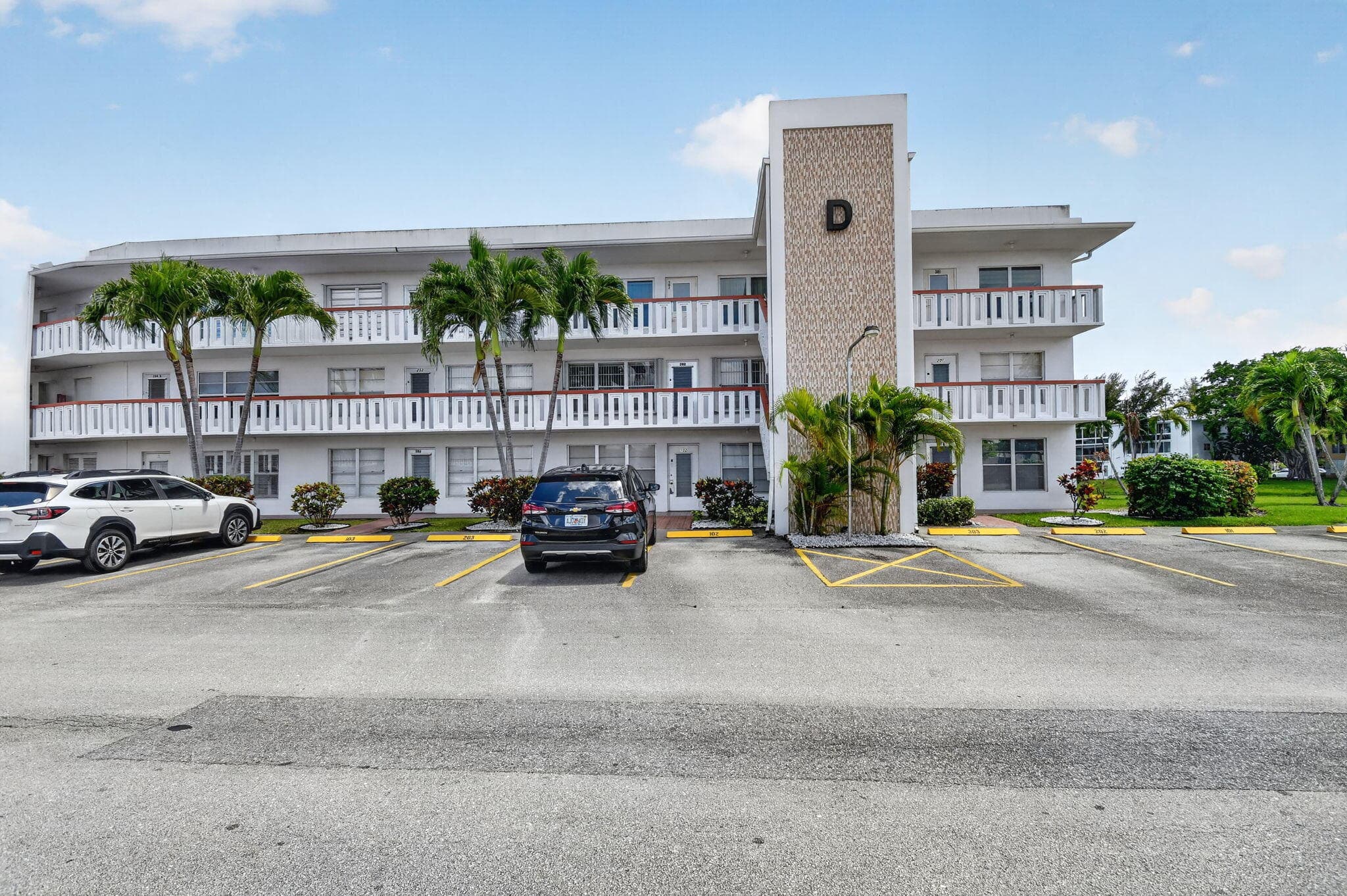 202 Wellington D, West Palm Beach, FL 33417 — photo 19 of 38