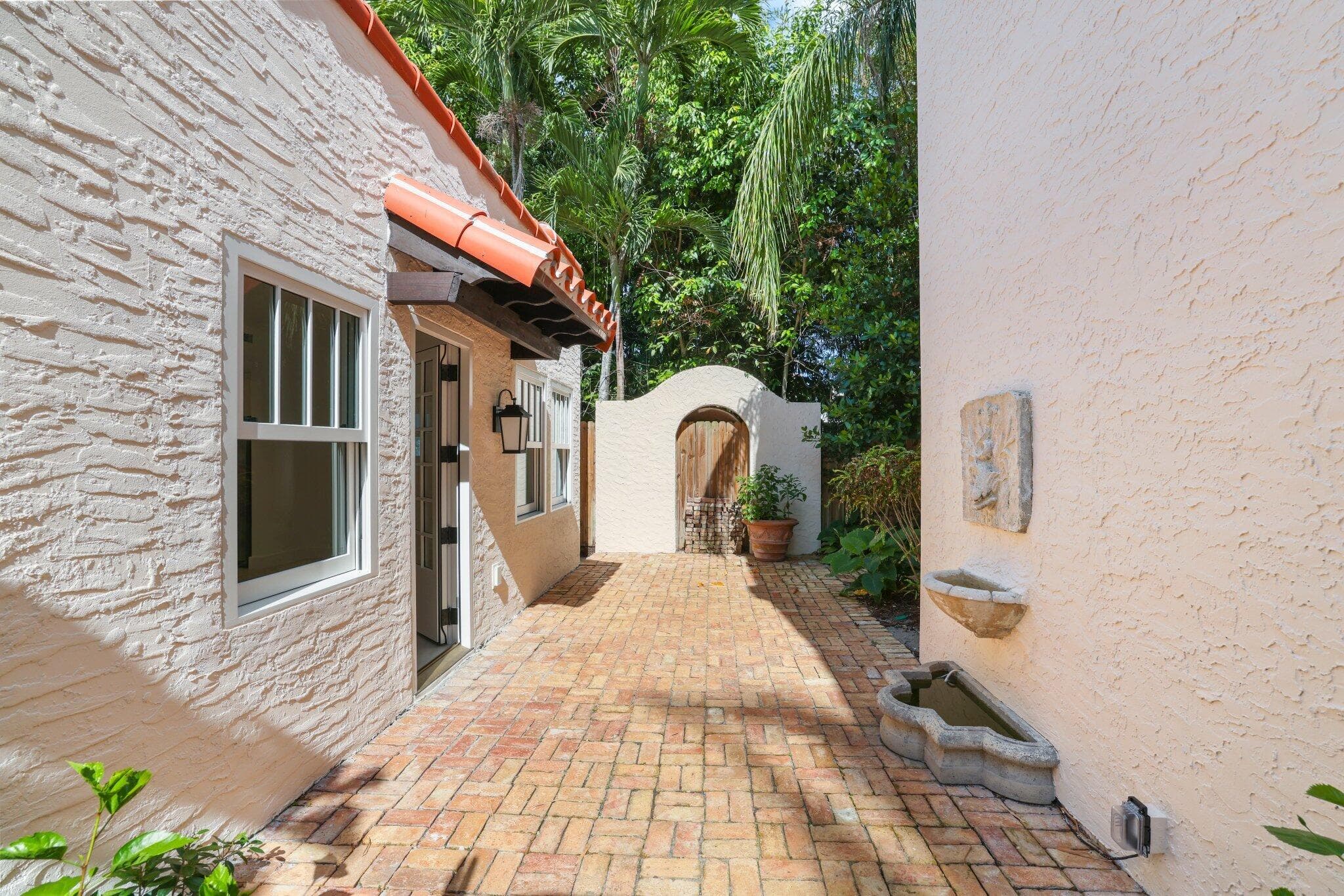 429 30th Street, West Palm Beach, FL 33407 — photo 47 of 91