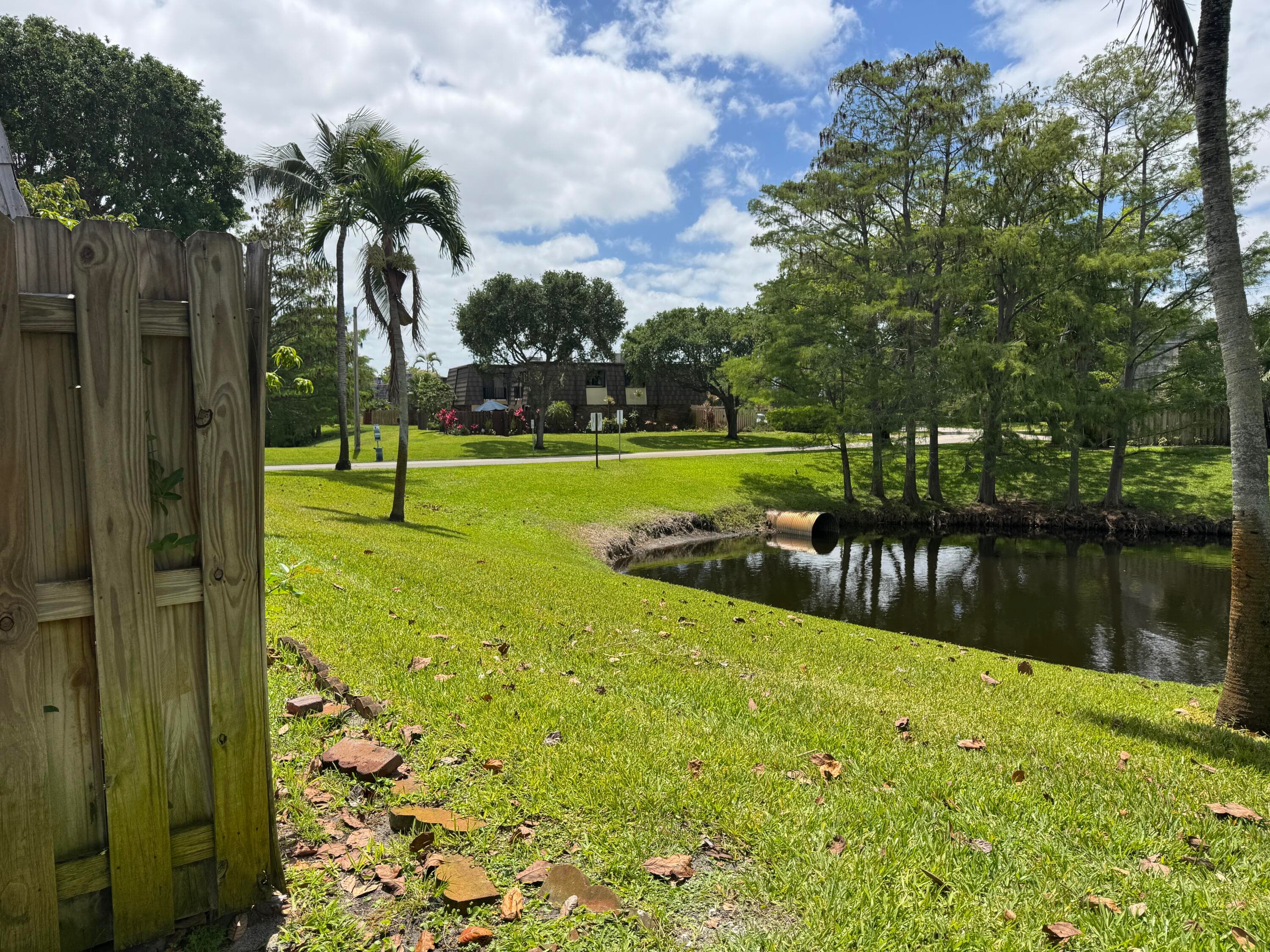 1650 Forest Lakes Circle D, West Palm Beach, FL 33406 — photo 3 of 22