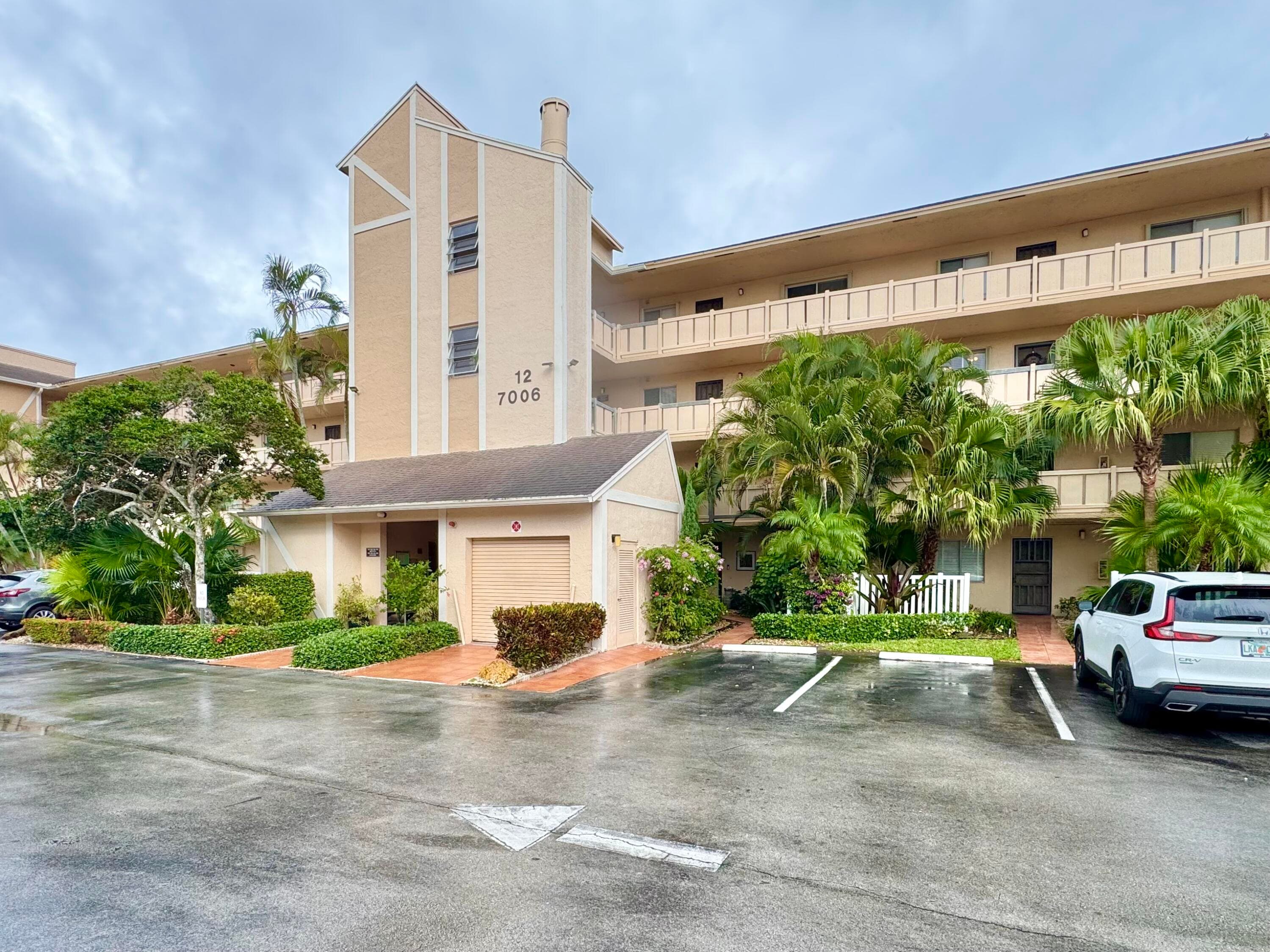 7006 Huntington Lane 306, Delray Beach, FL 33446 — photo 17 of 33