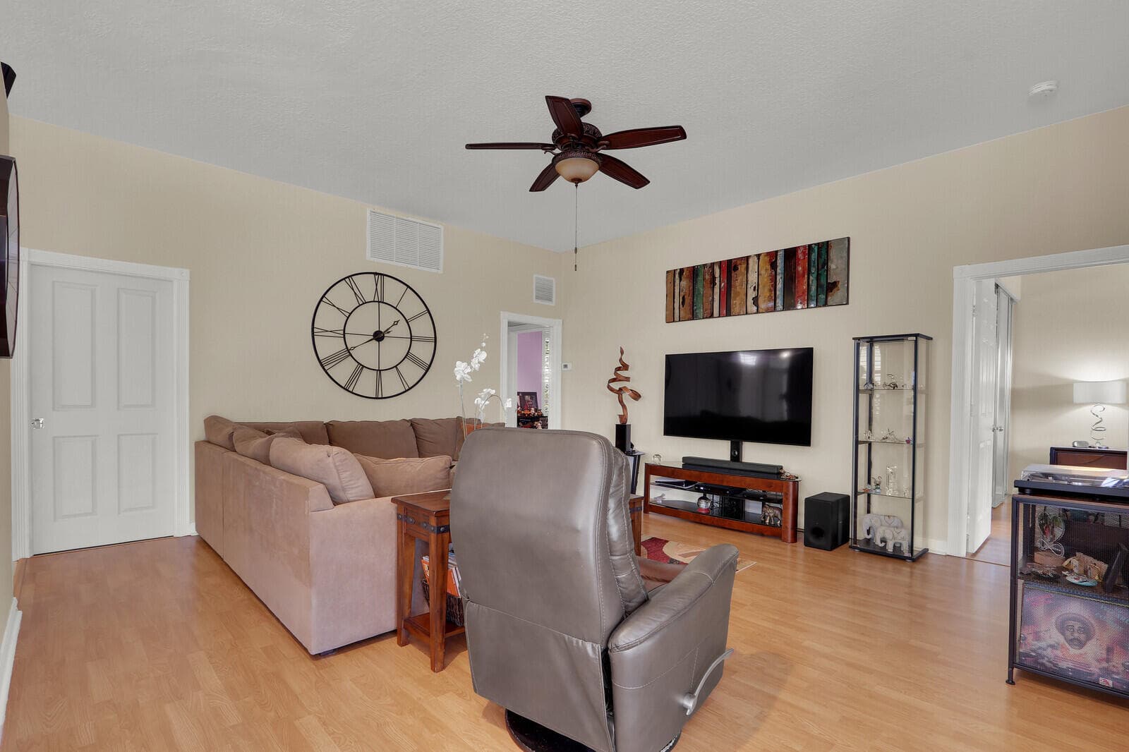 1071 Bedford Avenue, Palm Beach Gardens, FL 33403 — photo 9 of 39