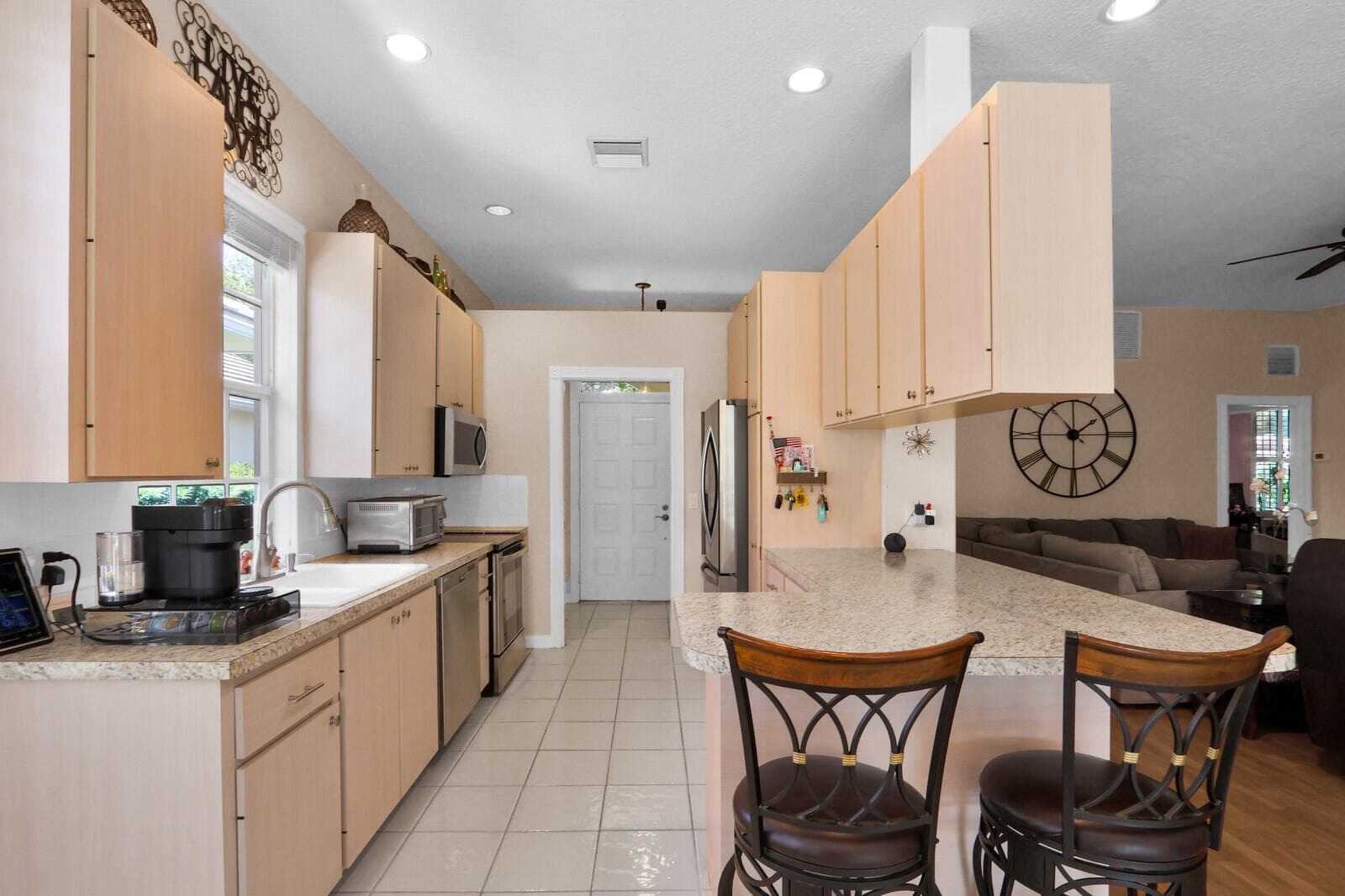 1071 Bedford Avenue, Palm Beach Gardens, FL 33403 — photo 16 of 39