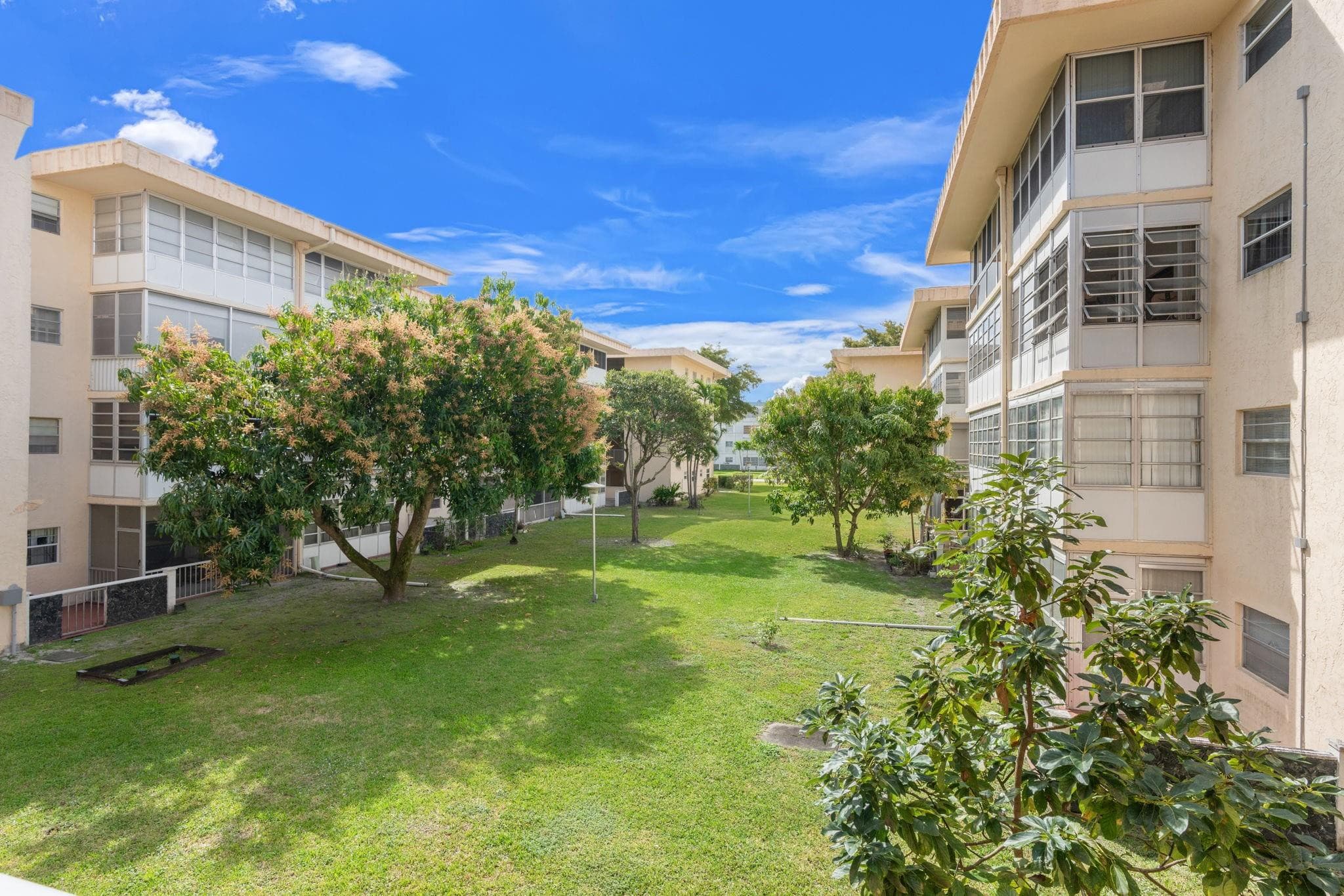 4191 NW 41st Street 214, Lauderdale Lakes, FL 33319 — photo 18 of 34
