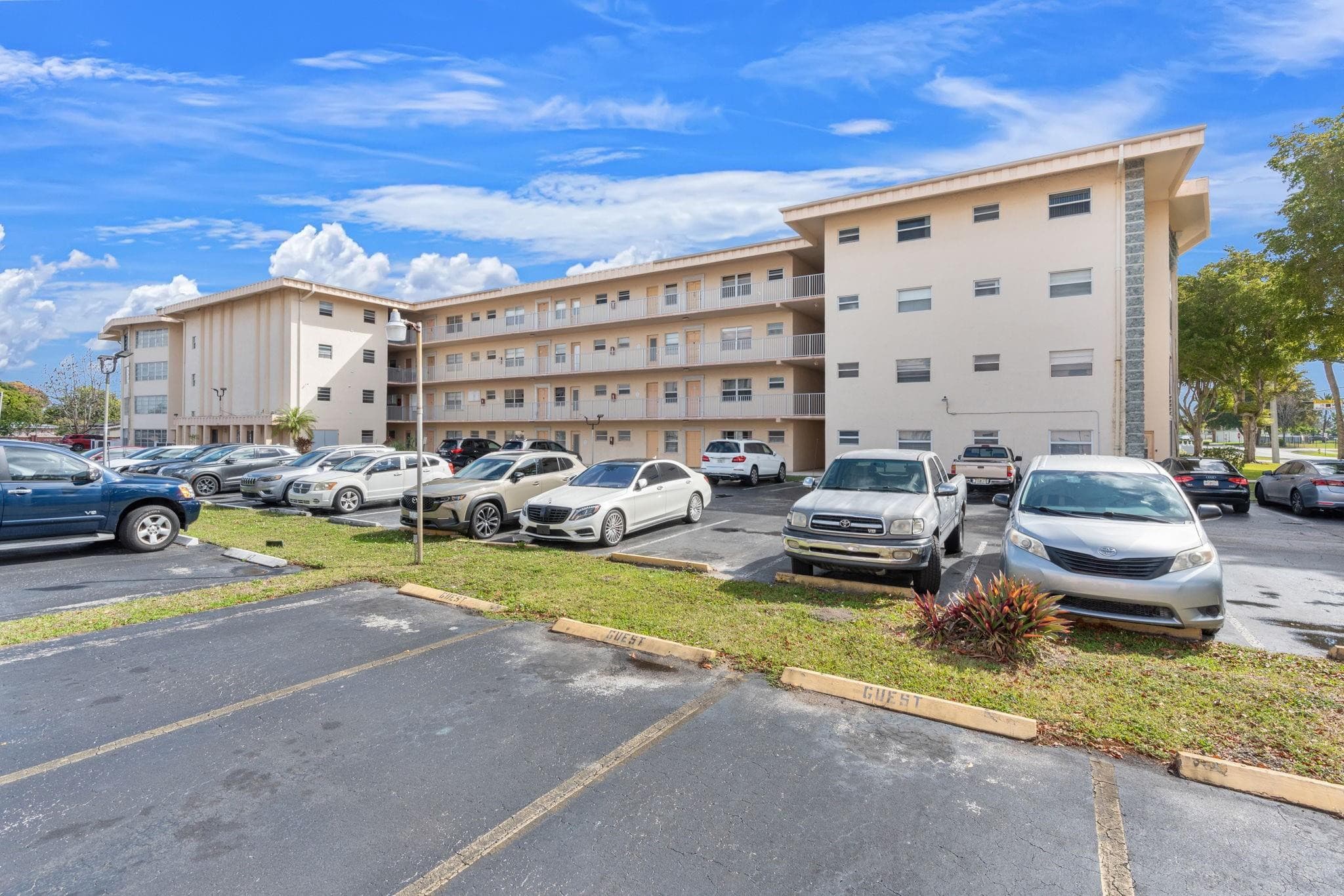 4191 NW 41st Street 214, Lauderdale Lakes, FL 33319 — photo 23 of 34