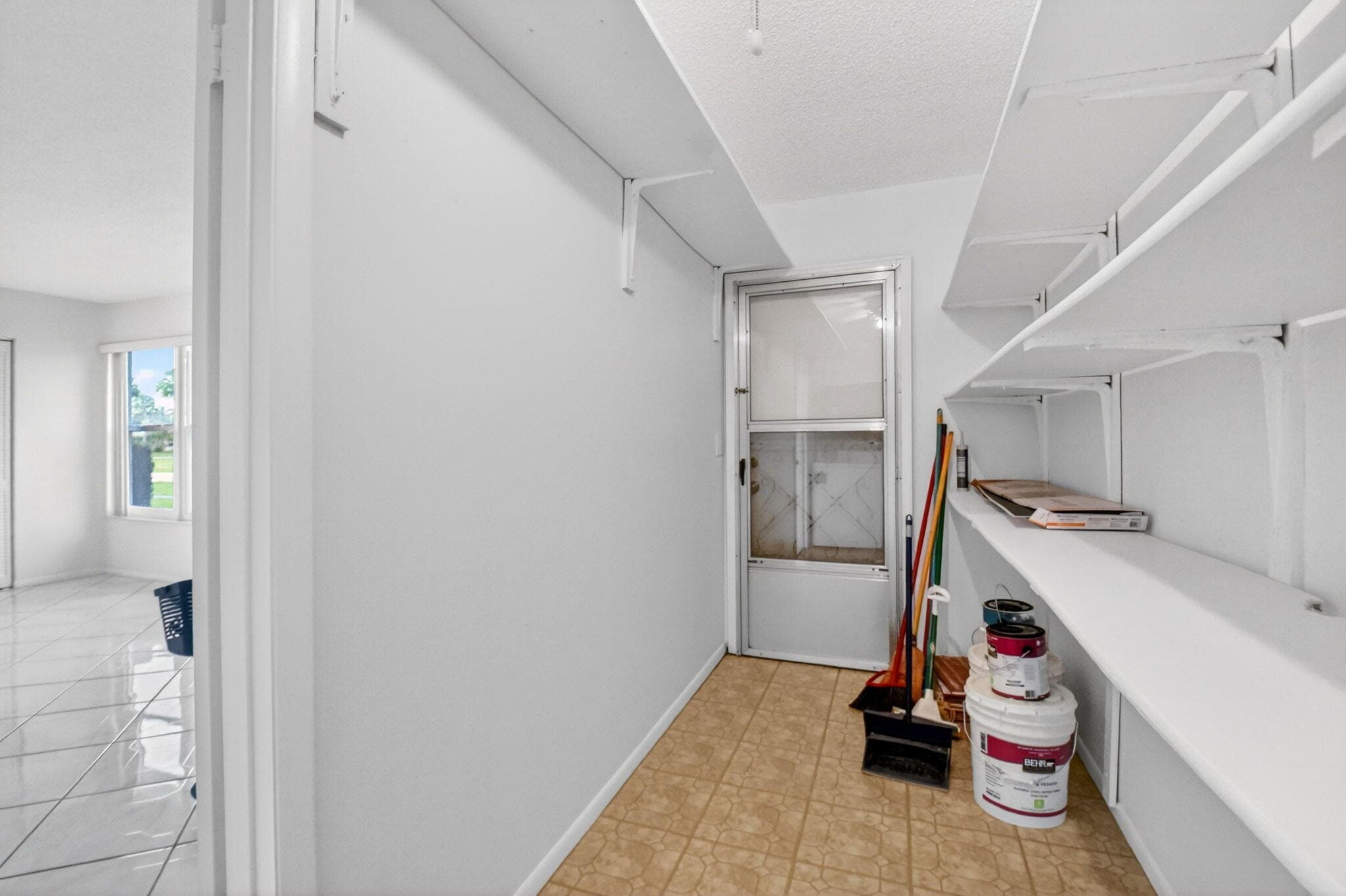 2886 E Fernley Dr Drive E 9, West Palm Beach, FL 33415 — photo 18 of 42