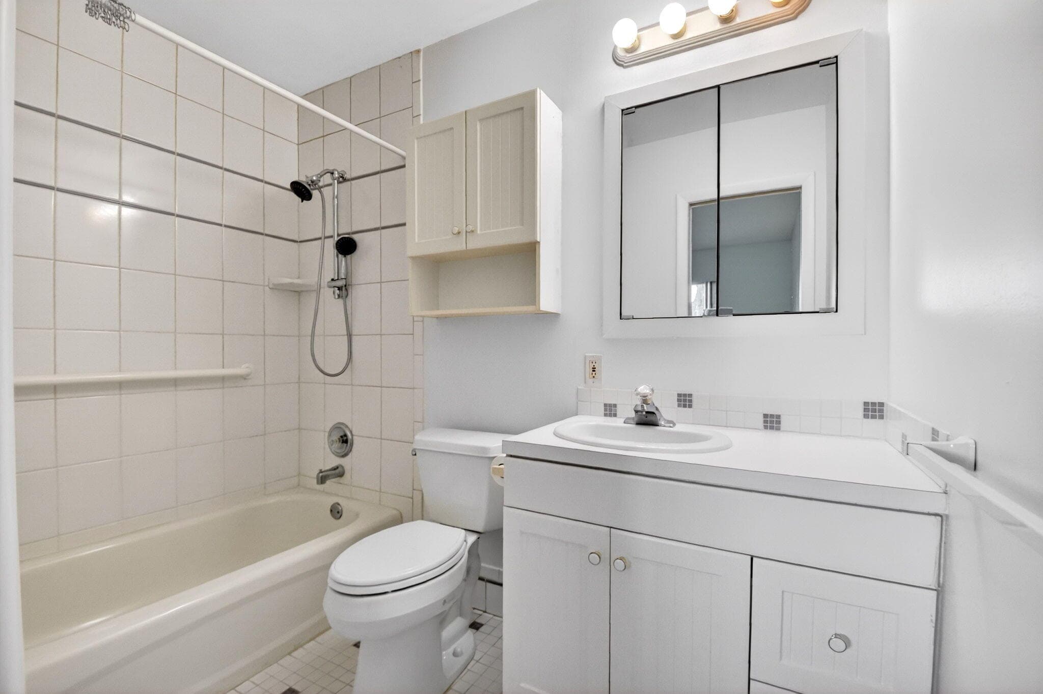 2886 E Fernley Dr Drive E 9, West Palm Beach, FL 33415 — photo 25 of 42