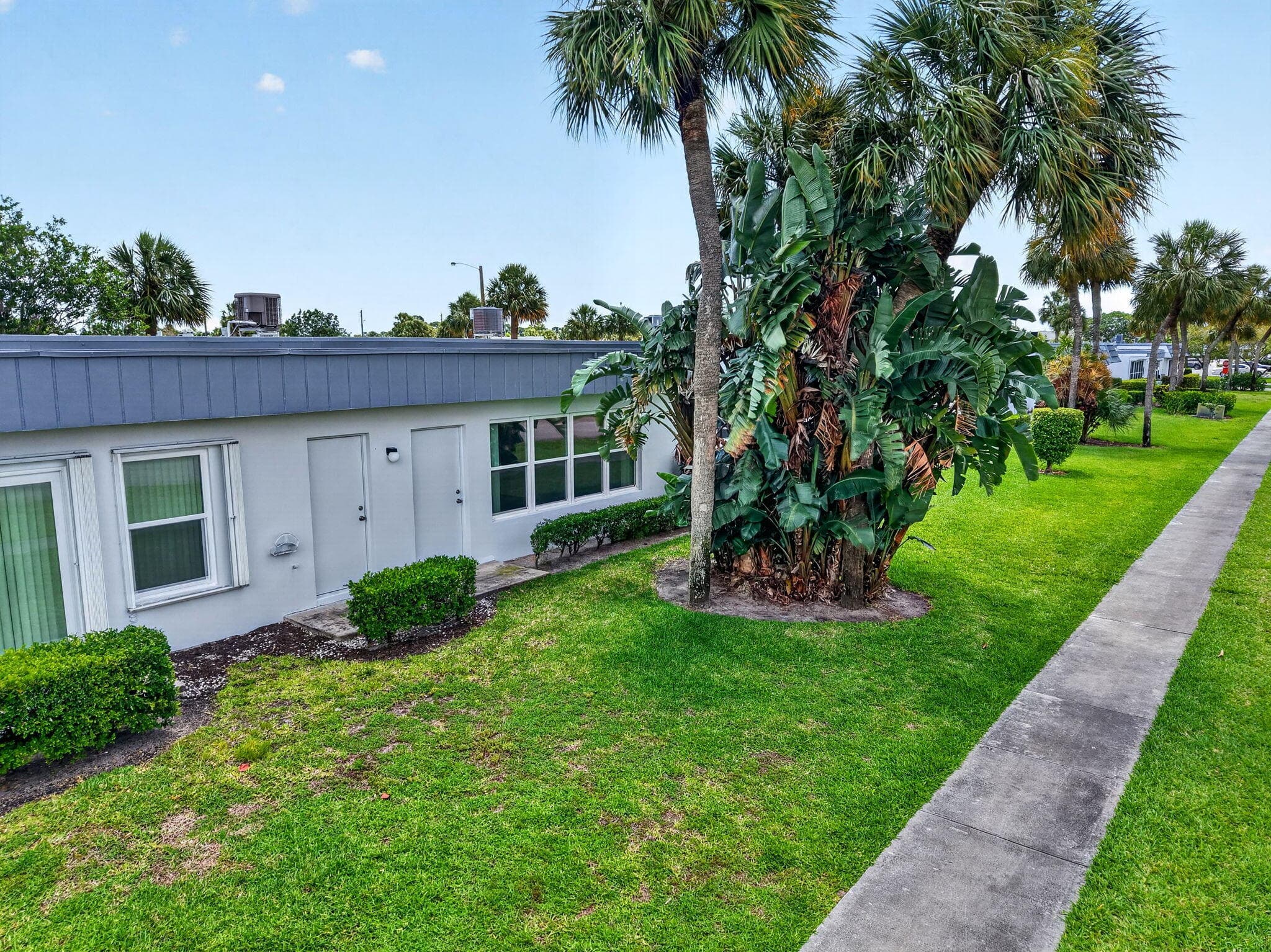 2886 E Fernley Dr Drive E 9, West Palm Beach, FL 33415 — photo 40 of 42