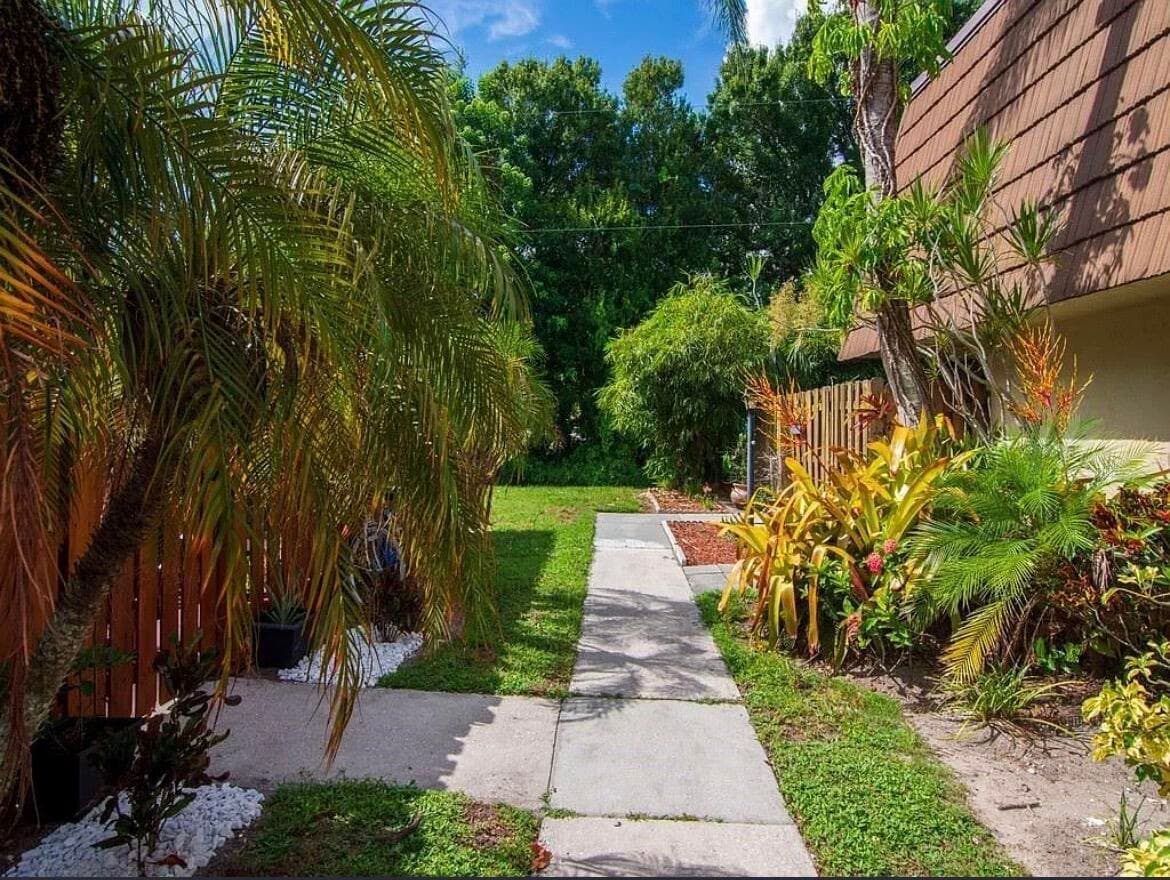 1166 6th Avenue B8, Vero Beach, FL 32960 — photo 3 of 19