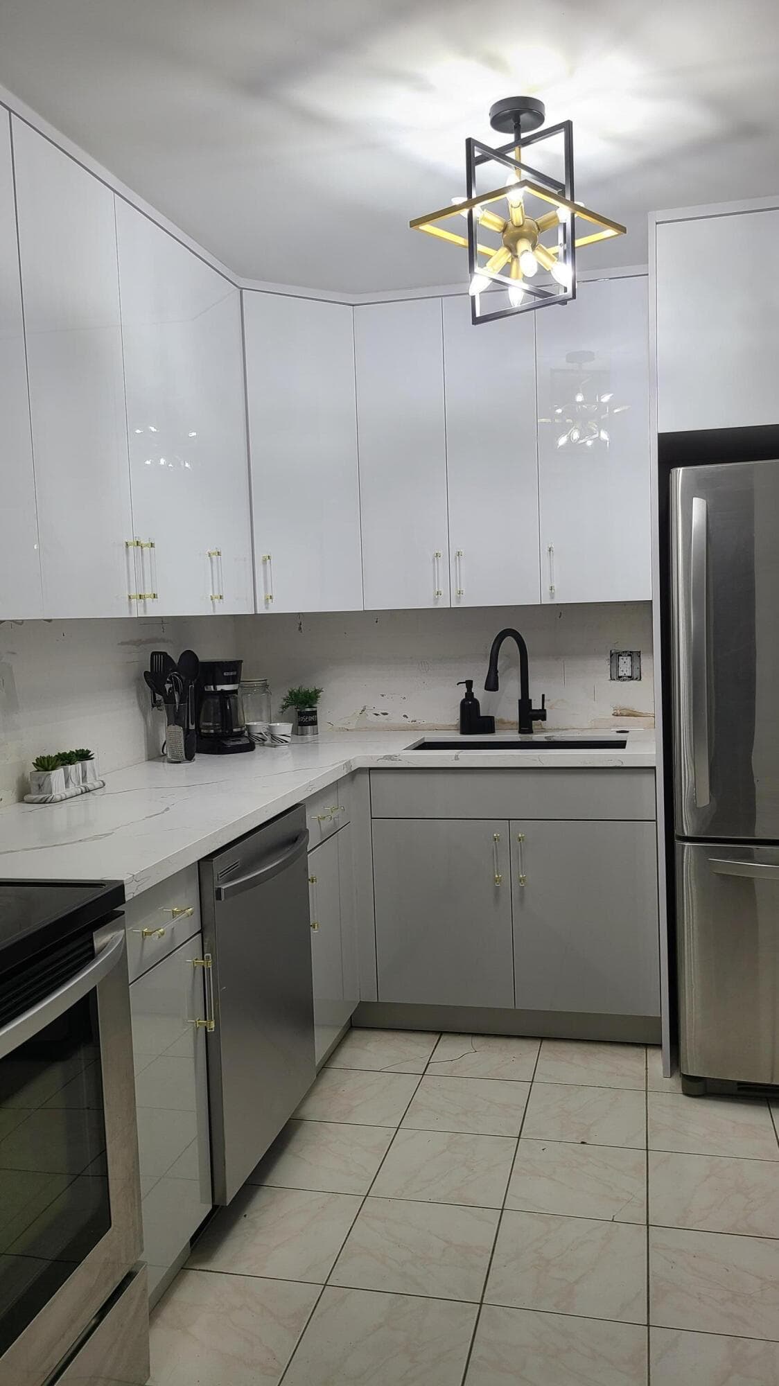 2500 Parkview Drive 802, Hallandale Beach, FL 33009 — photo 2 of 30