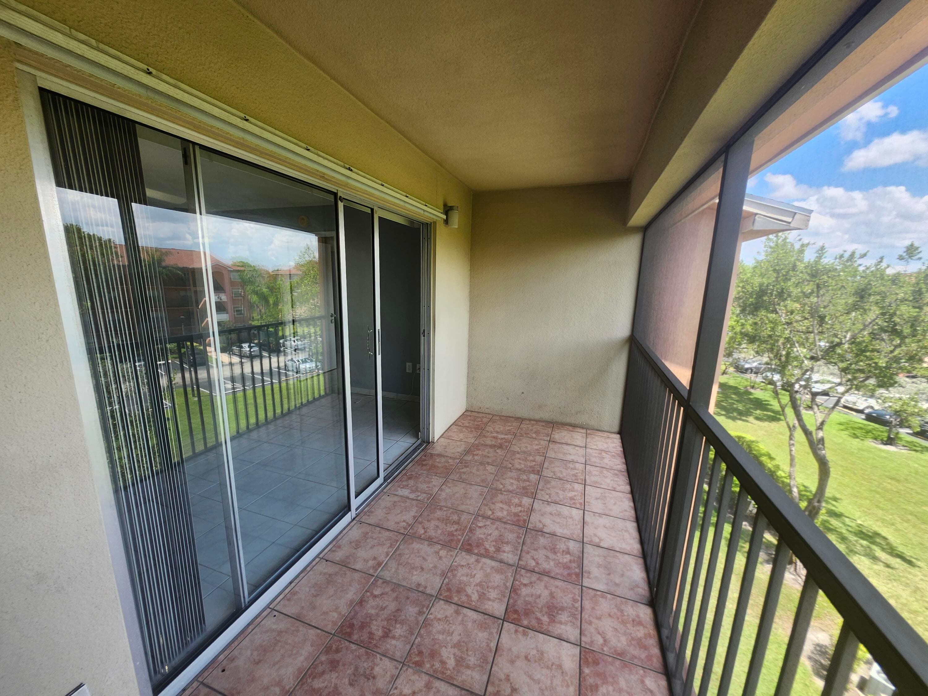 601 SW 142nd Avenue SW 413 Q, Pembroke Pines, FL 33027 — photo 18 of 28