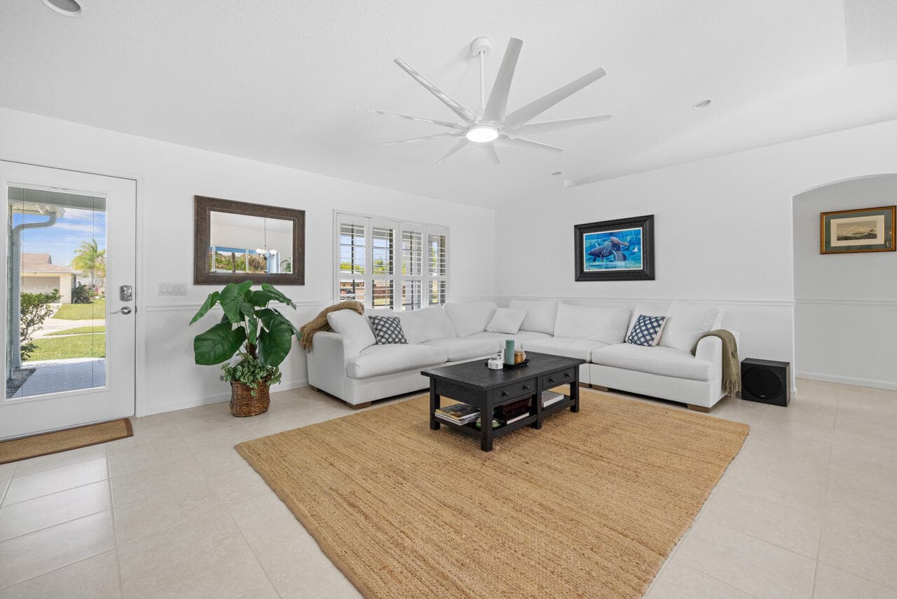 5064 SE Horseshoe Point Road, Stuart, FL 34997 — photo 3 of 38