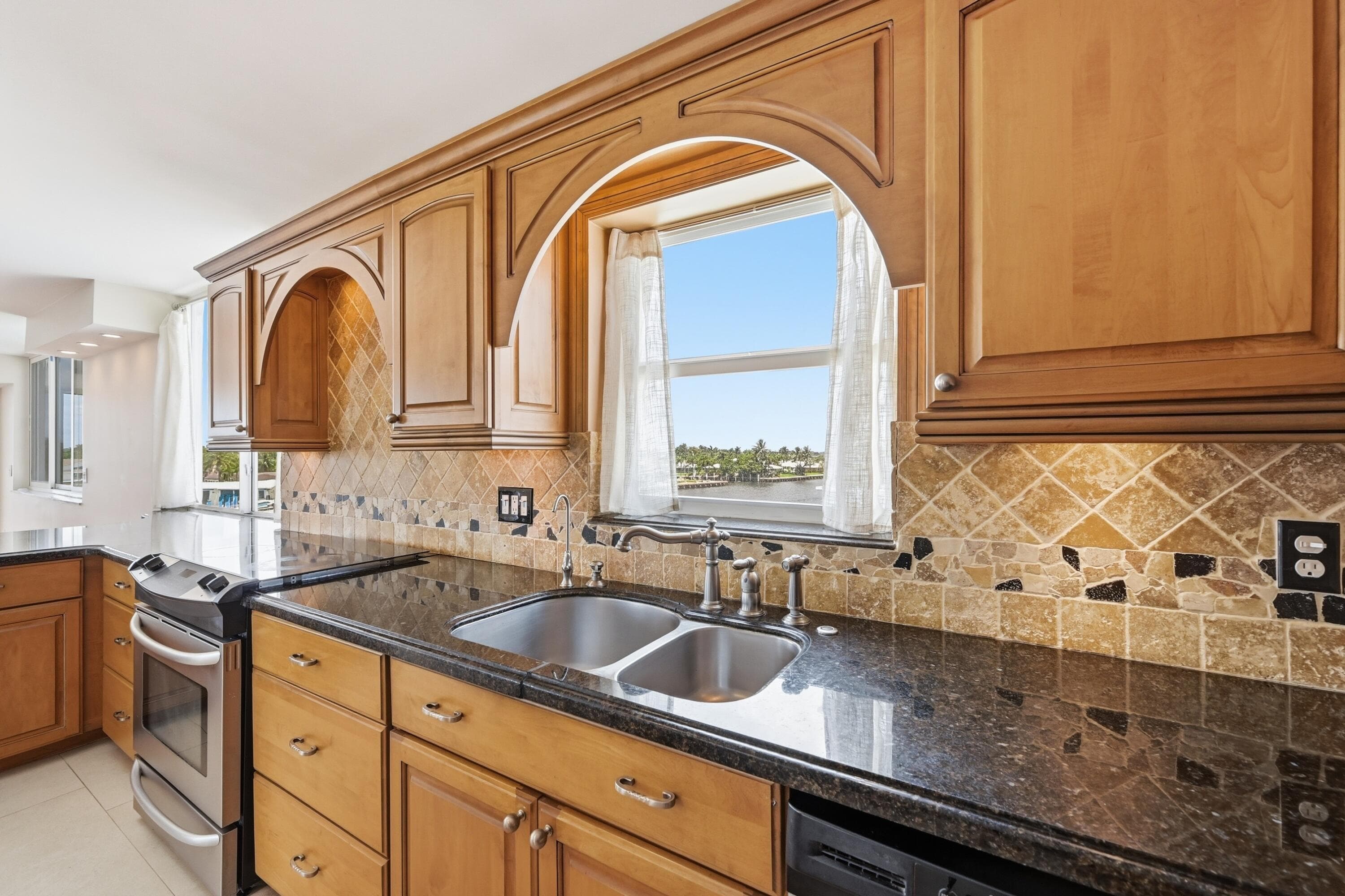 401 N Riverside Drive 408, Pompano Beach, FL 33062 — photo 9 of 38