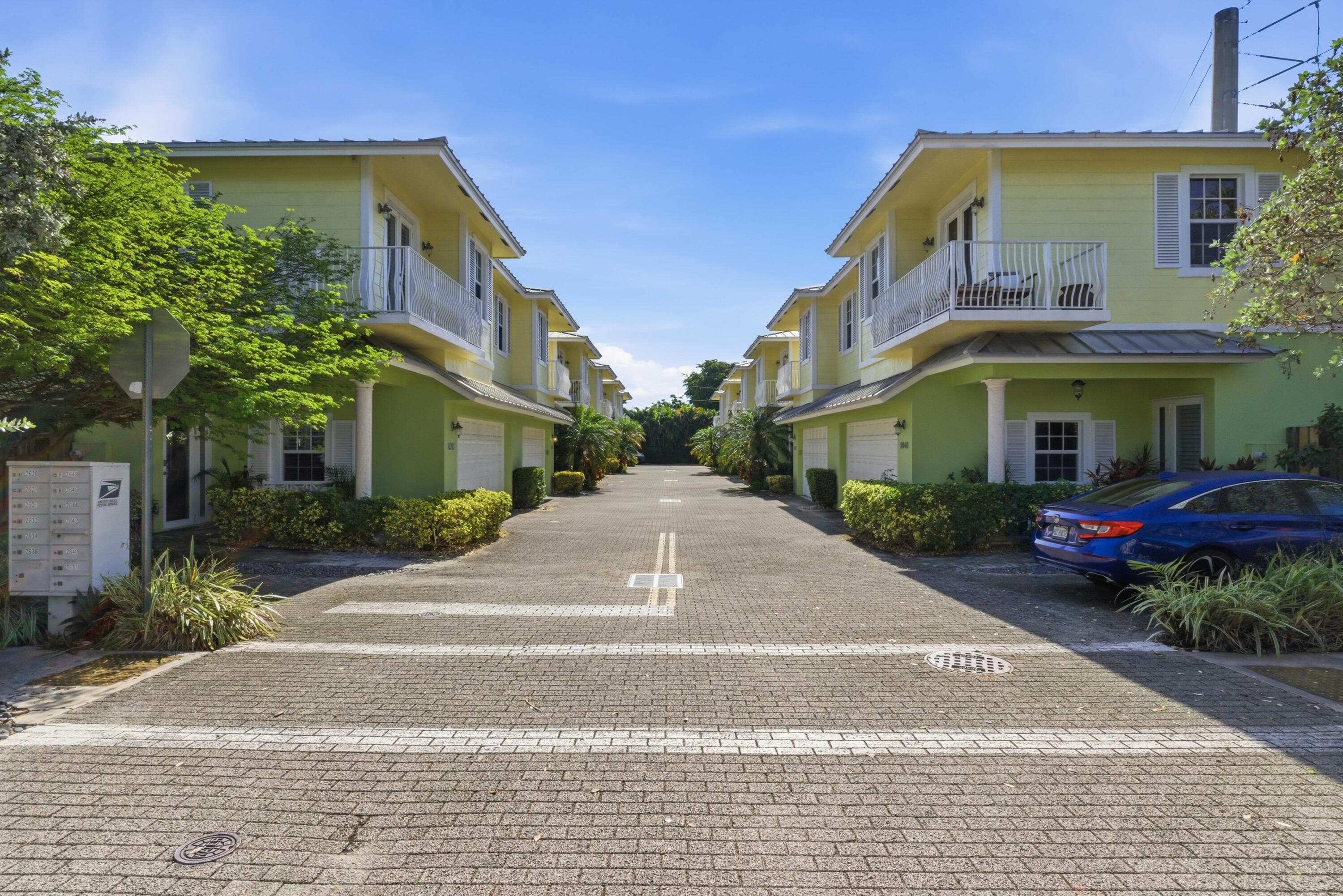 2628 NE 9th Avenue 2, Wilton Manors, FL 33334 — photo 43 of 47