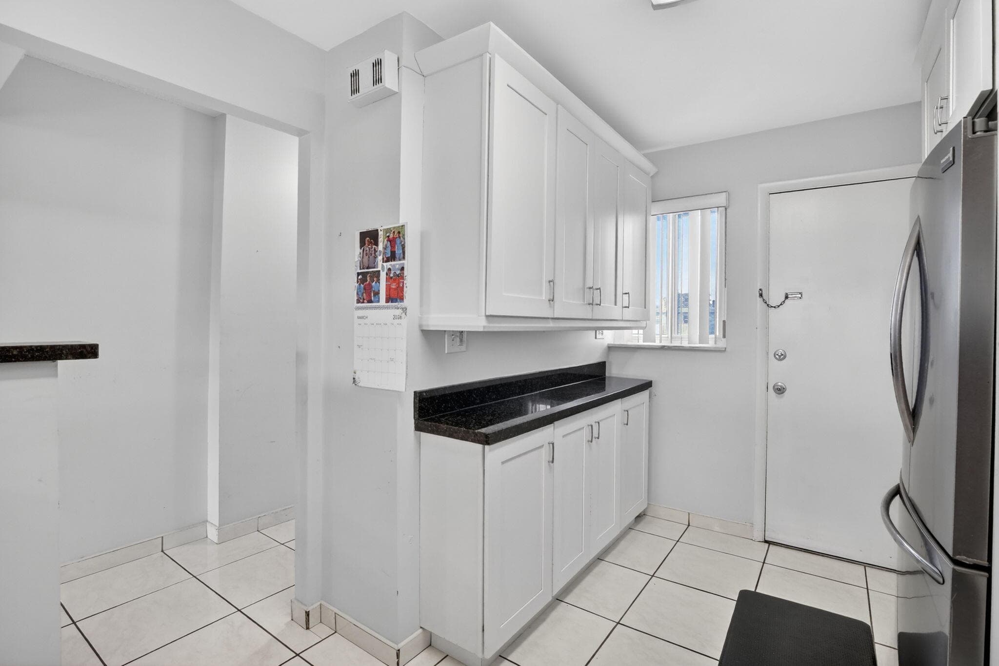 1690 NE 191st Street 408-1, Miami, FL 33179 — photo 5 of 31